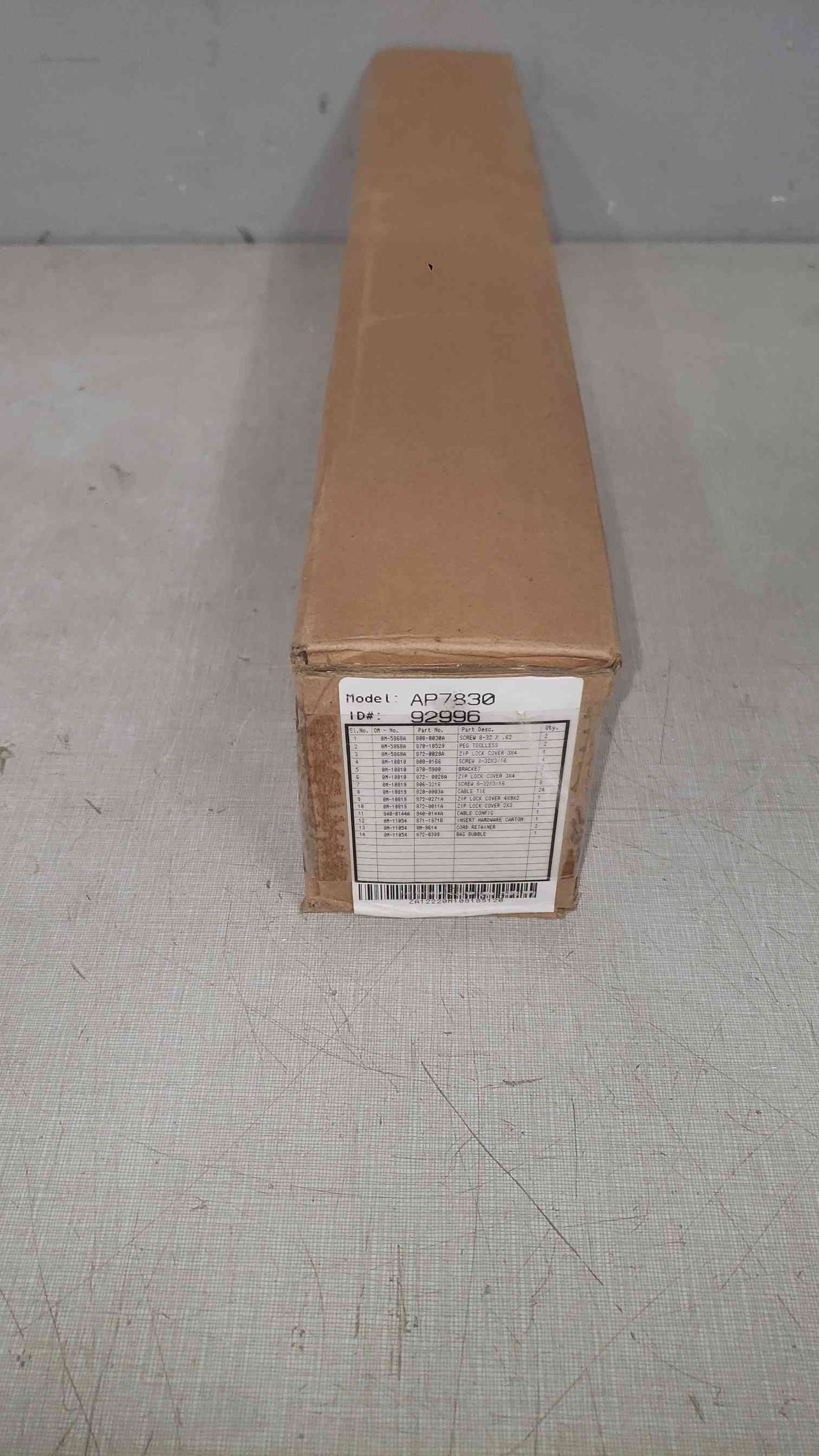 NEW APC PDU Strip AP7830 (SKU: 111669)
