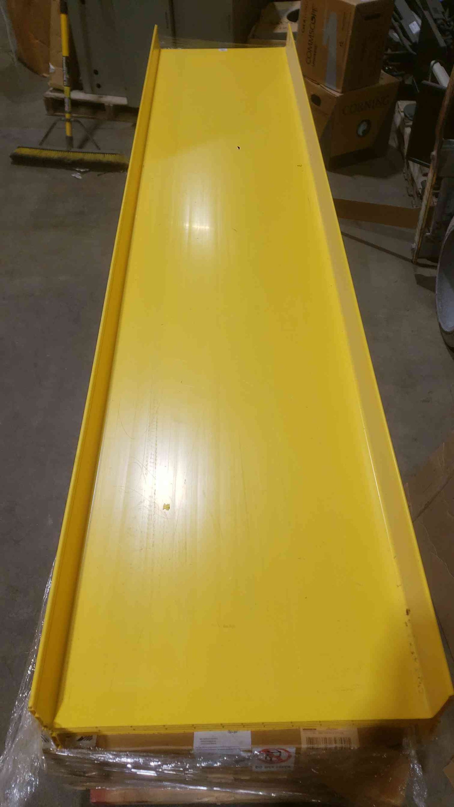 Panduit 10' FiberRunner 24x4 FR24X4YL10 (SKU: 111720)