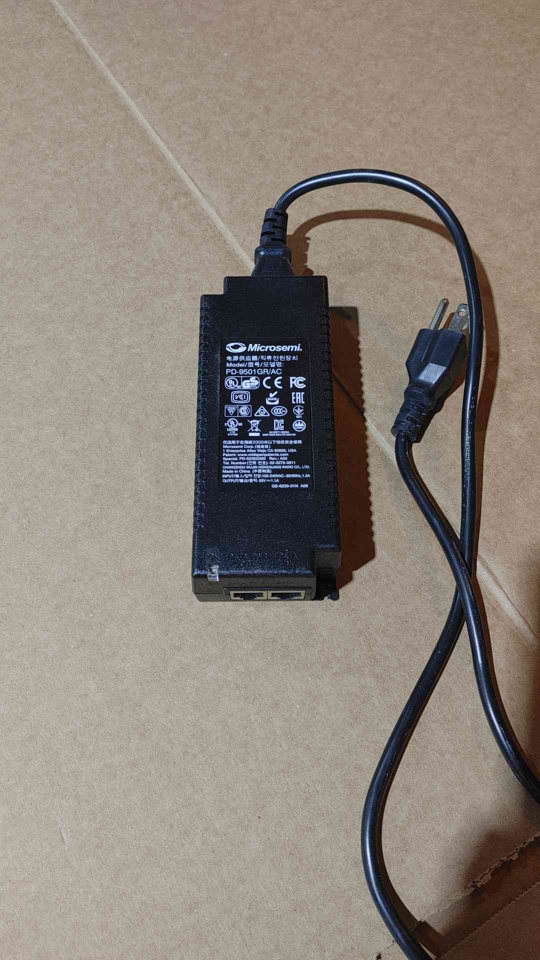 Microsemi PD-9501GR/AC single-port (PoE) midspan injector(SKU:111832)