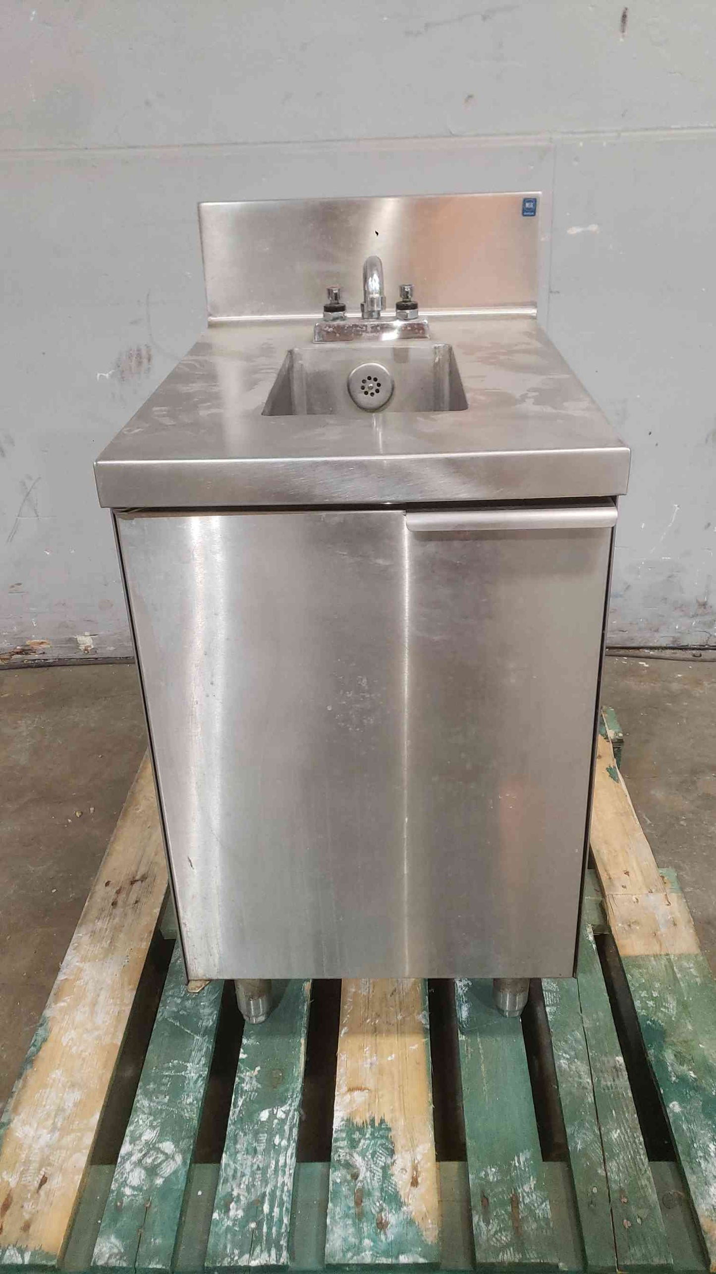 Stainless Steel Single Basin Sink (SKU: 111937)