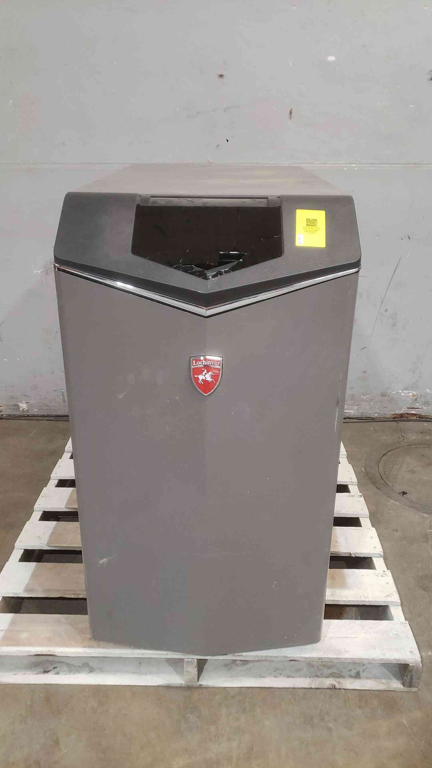 Lochinvar Knight XL Natural Gas Commercial Boiler KBX1000N 2022 Cracked Screen (SKU: 112142)