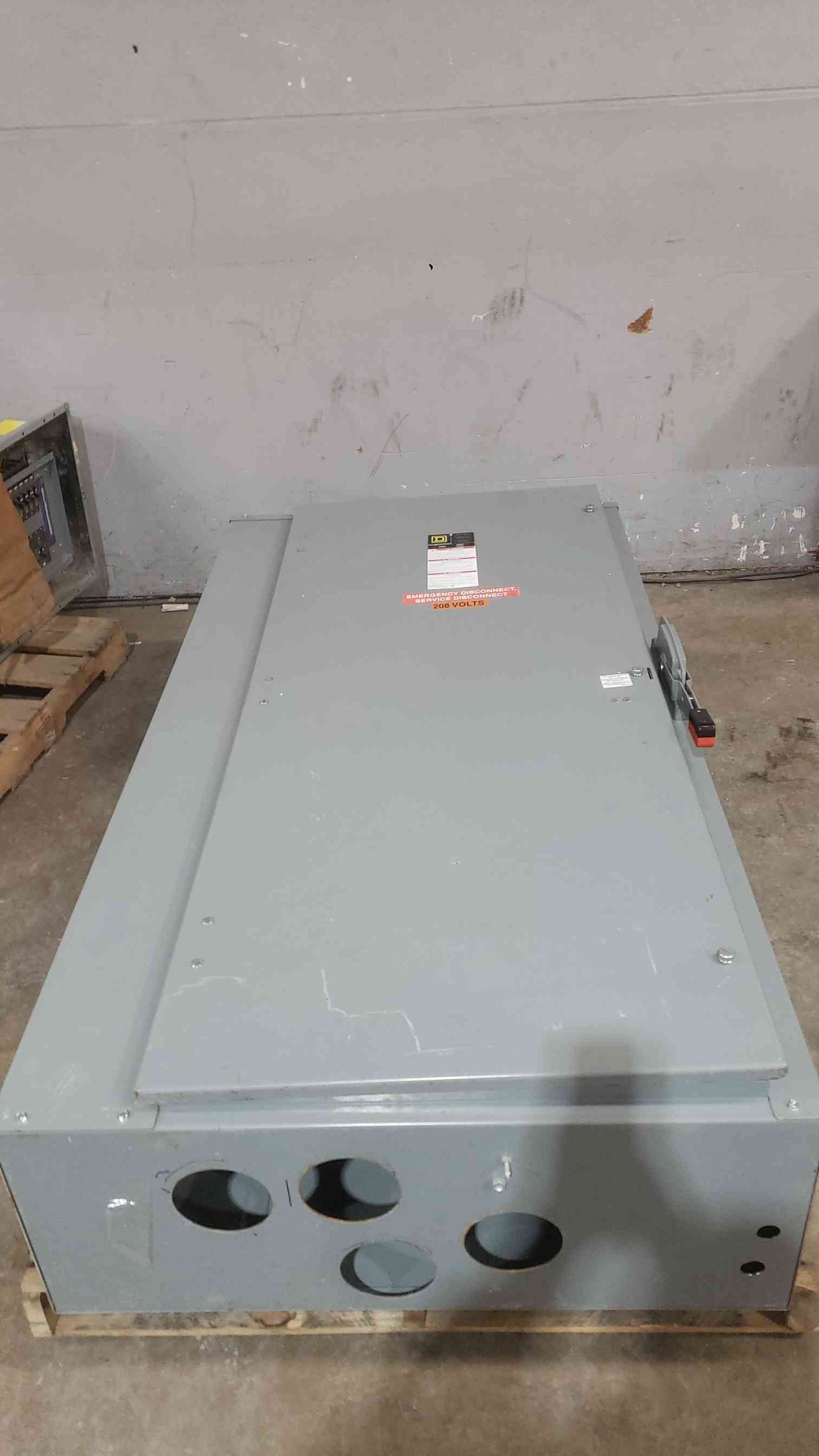 Square D 1200A 240VAC Heavy Duty Safety Switch (SKU: 112300)