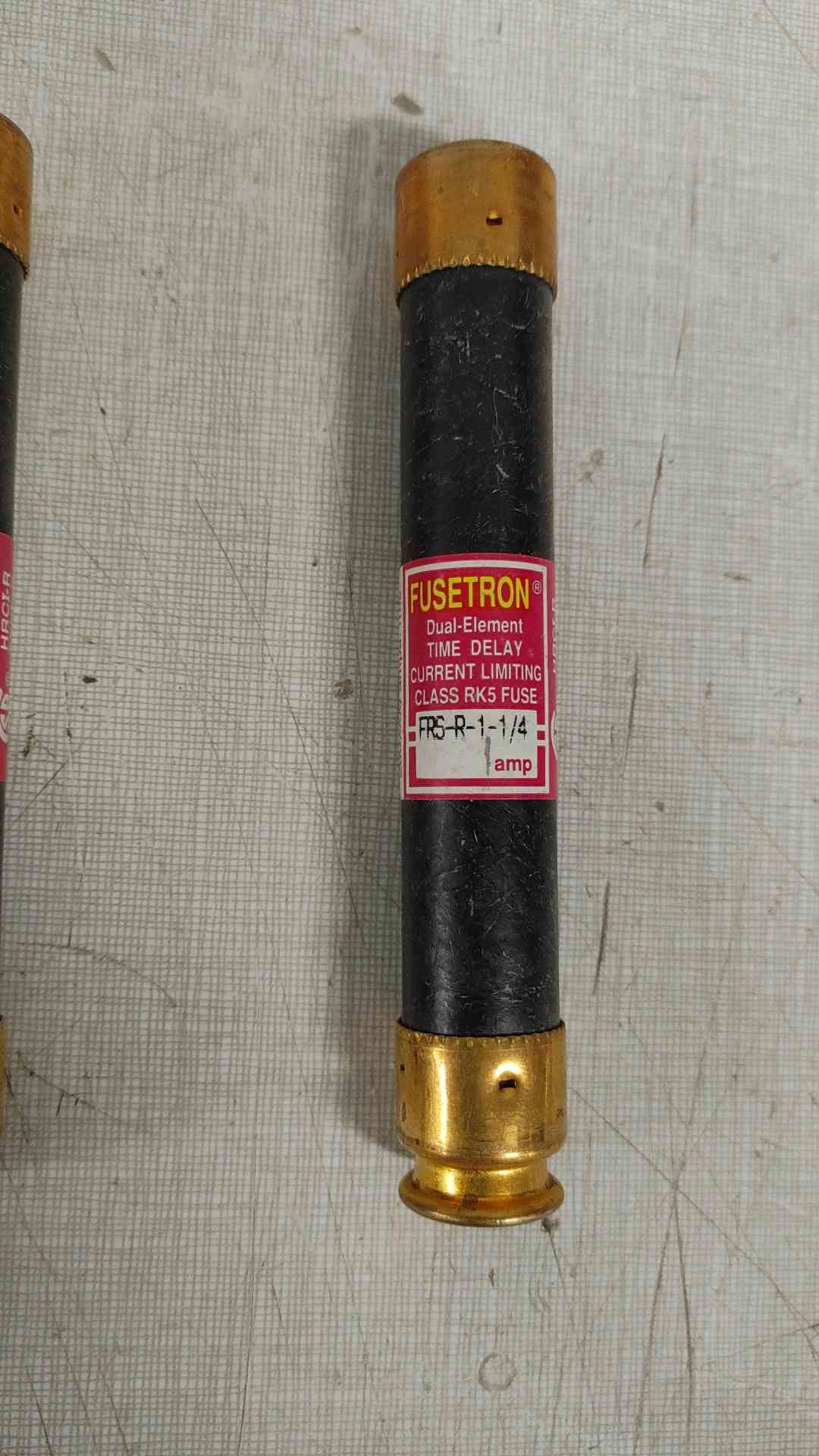 Bussman Fusetron FRS-R-1-1/4 Dual-Element Time Delay Fuse(SKU: 112304)