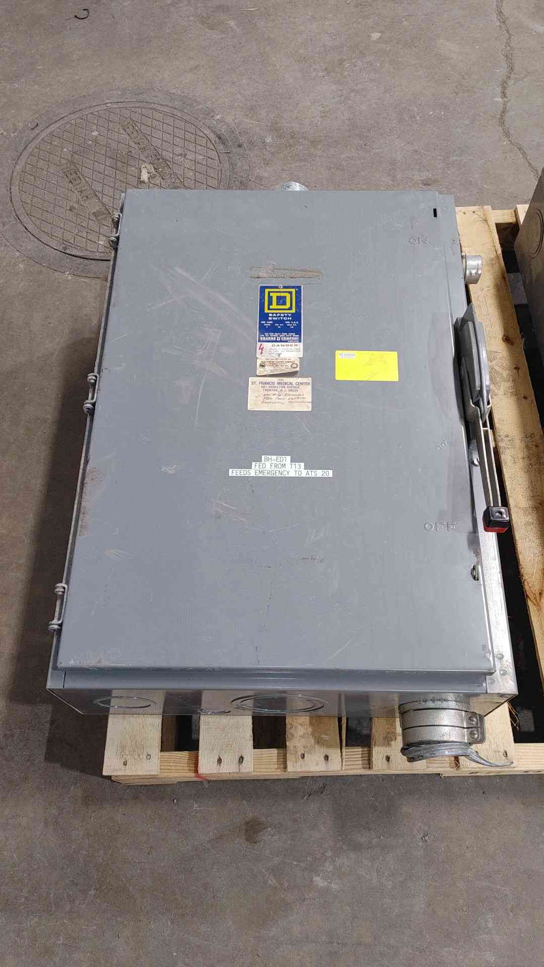 Square D 400A 240VAC 3PH Safety Switch H325N (SKU: 112278)