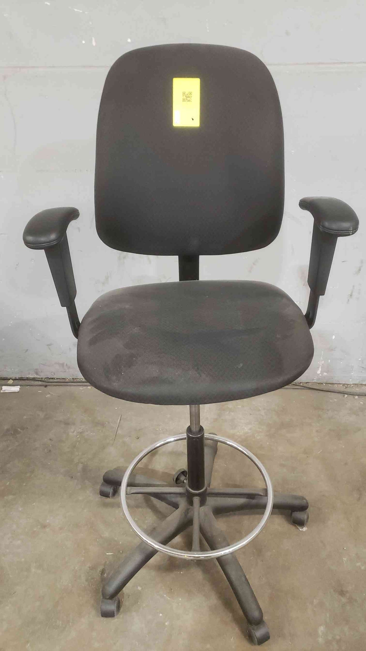 Black Cloth Rolling Office Chair (SKU: 112297)