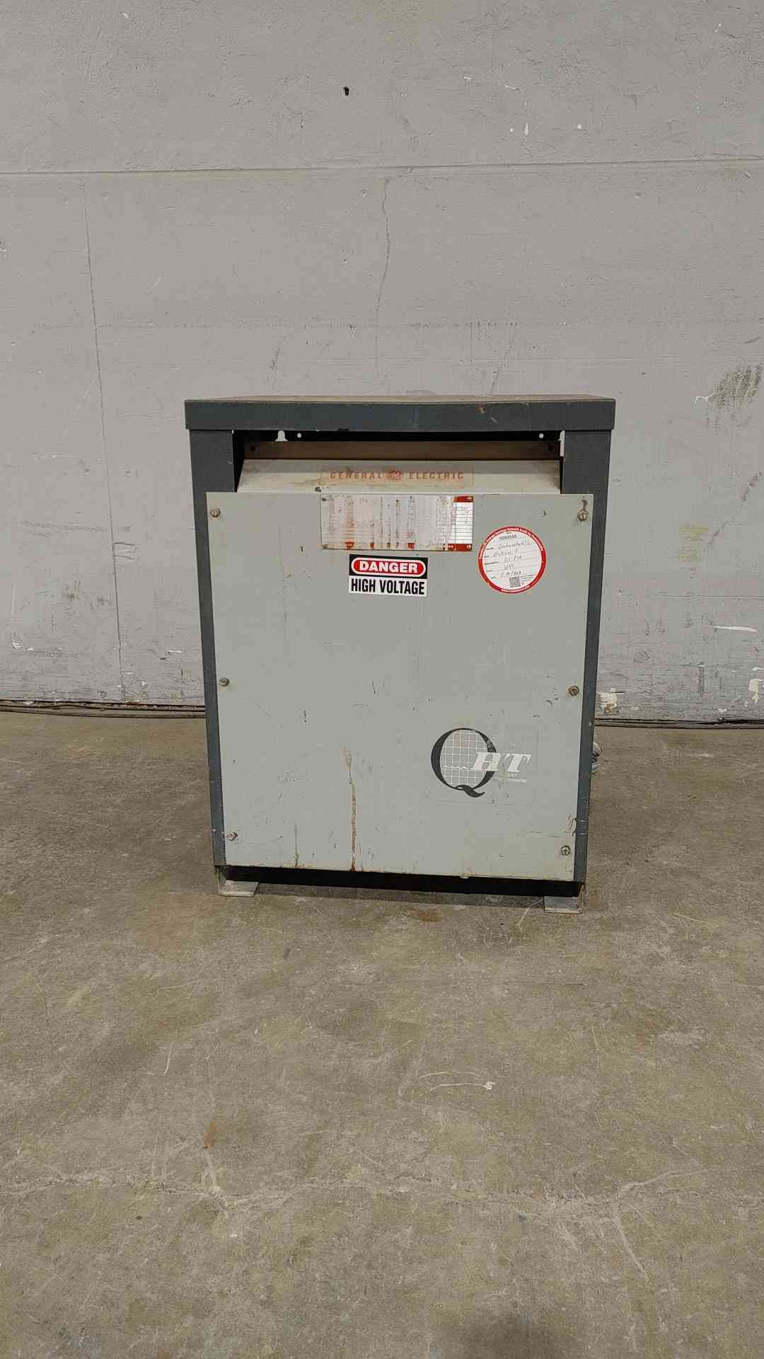 45KVA GE 480V x 208/120V 3PH Dry Type Indoor Transformer 9T23A3873(SKU: 112353)