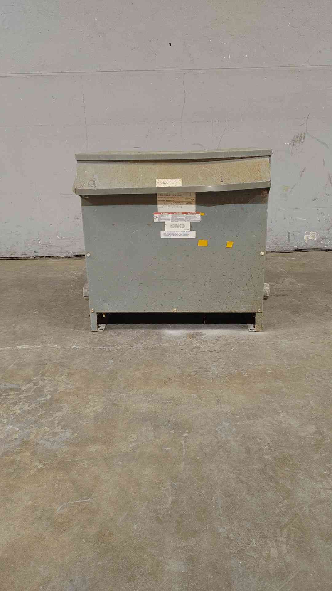 75KVA Square D 480v x 480/277V 90A 3PH General Purpose Transformer 75T76H(SKU: 112356)