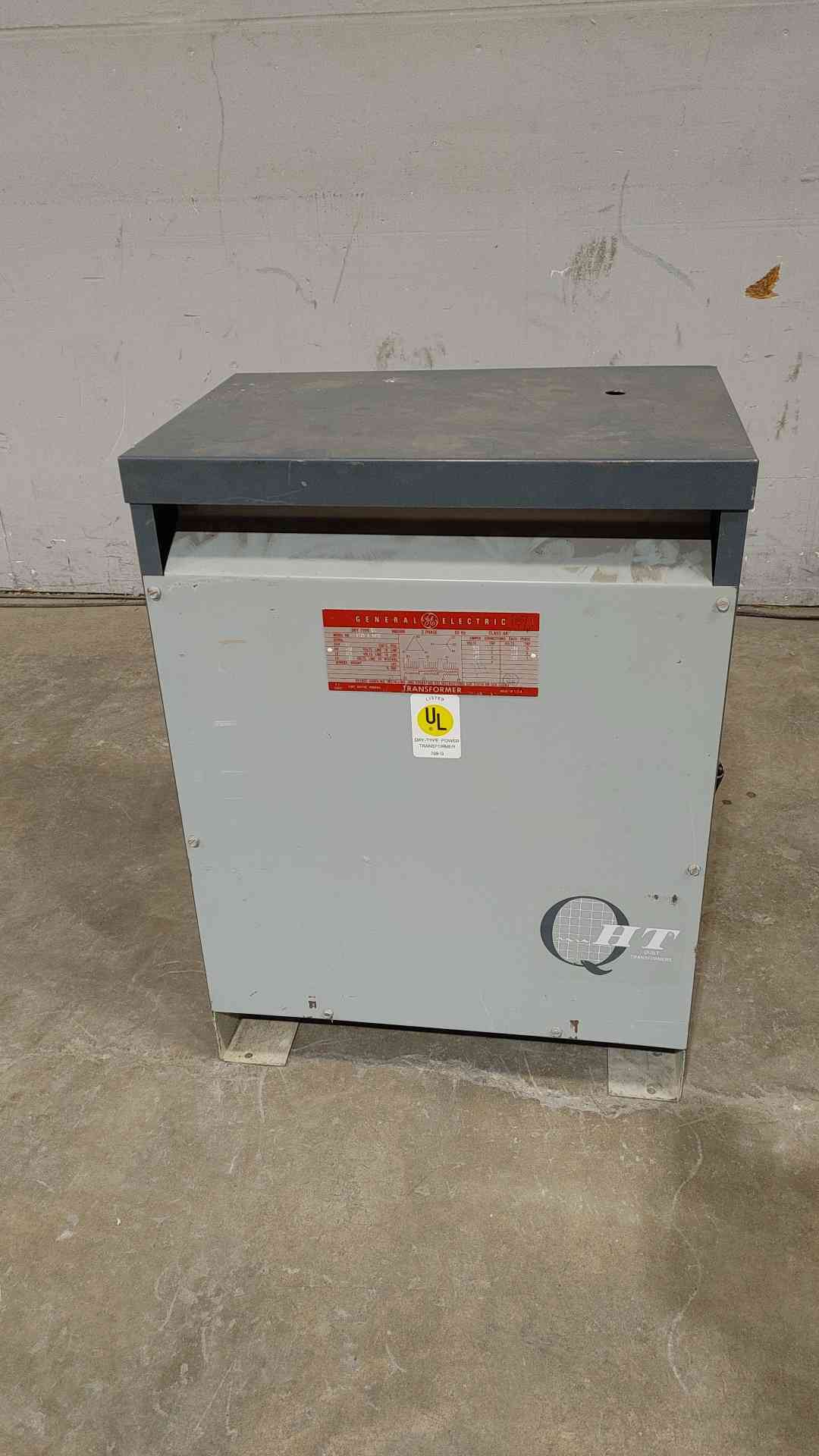 30KVA GE 480V x 120/208V 3PH Indoor Dry Type Transformer 9T23B3872(SKU: 112345)
