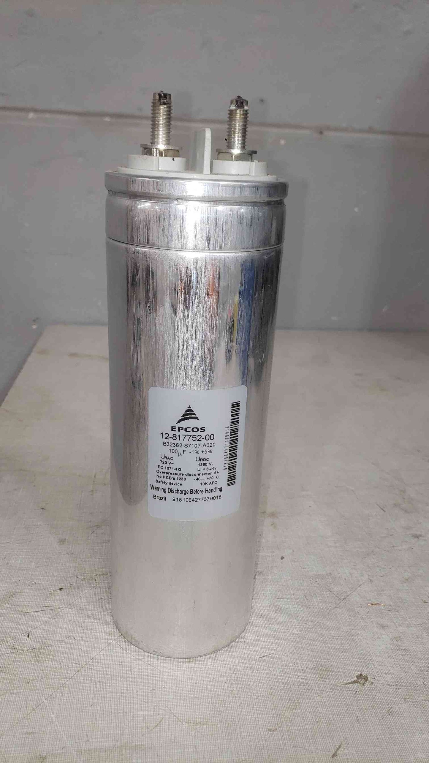 EPCOS 100uF Capacitor B32362-S7107-A020 (SKU: 112379)