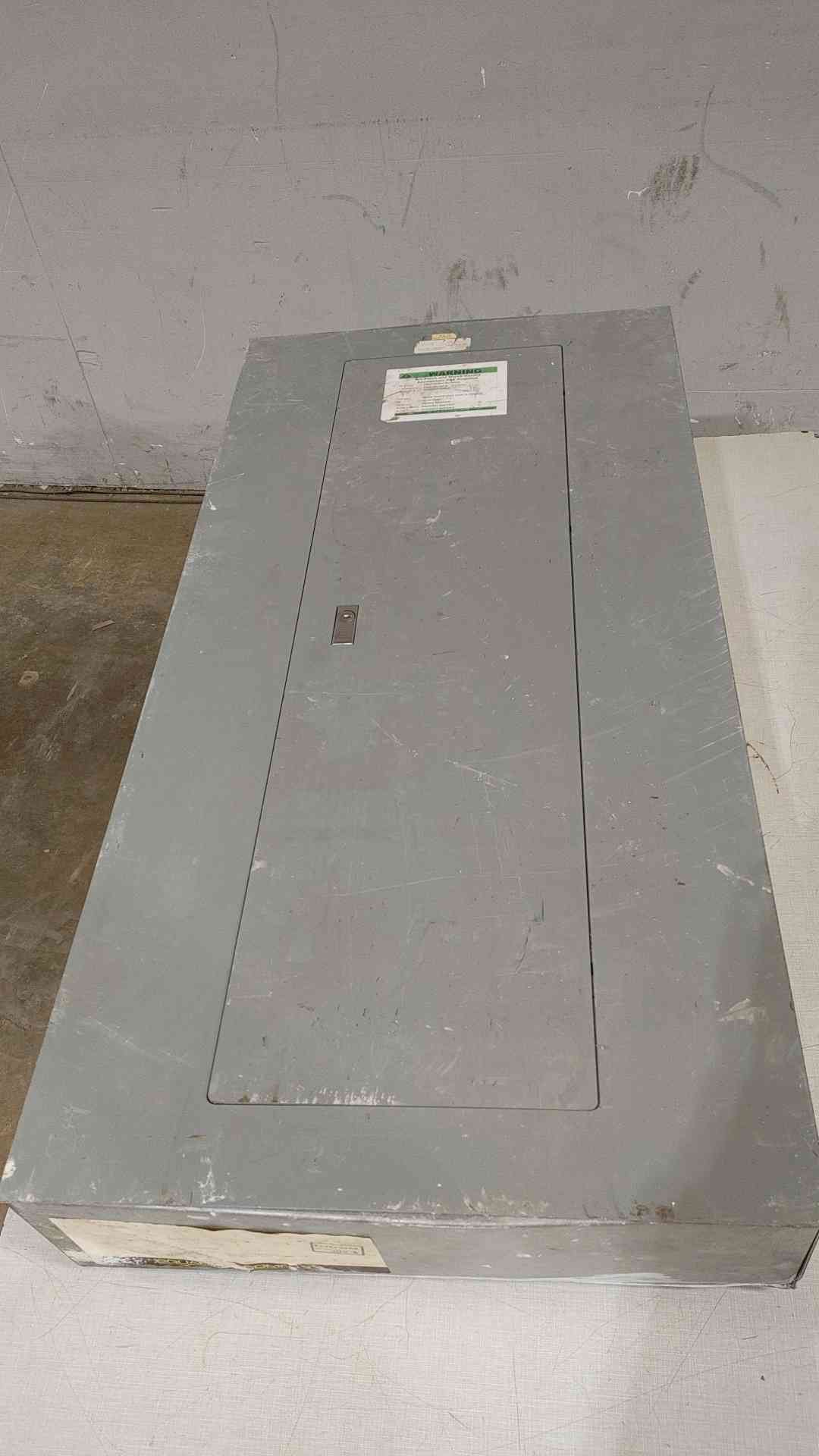 Square D 100A 120/208V 3PH 4W Panelboard 2185127-B0(SKU: 112451)