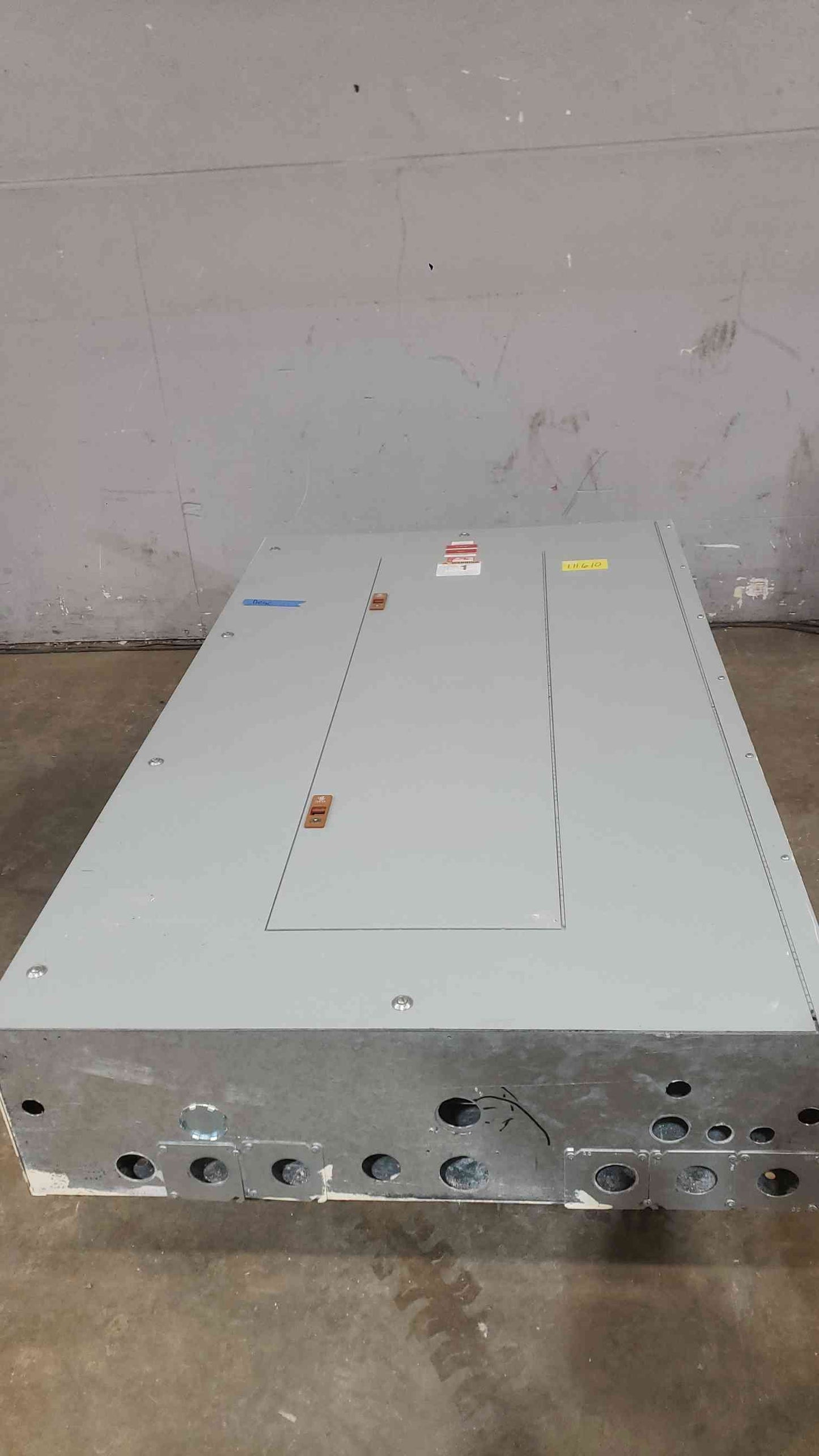 800A GE Panelboard 480/277V 3PH 10 Breakers & Main (SKU: 111610)