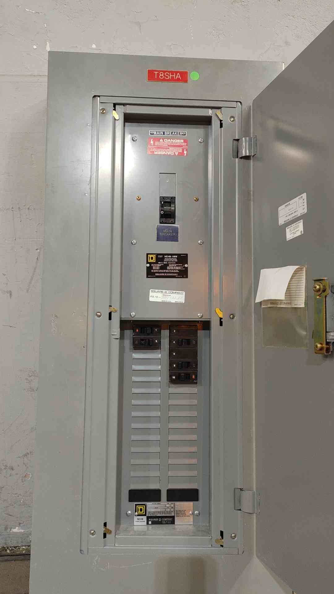 Square D 100A 480Y/277V 3PH 4W Panelboard NEHB-1MW with Main (SKU: 112474)