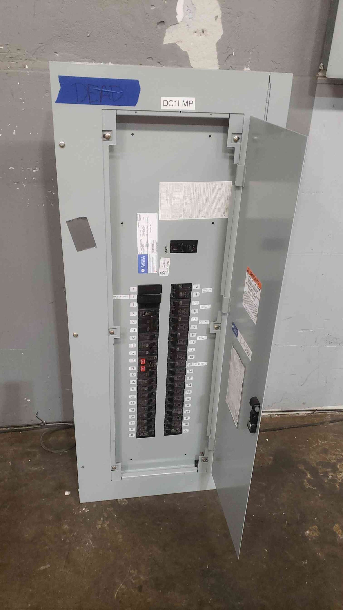 GE 225A Max 208Y/120 3PH 4W Panelboard with Main (SKU: 112492)