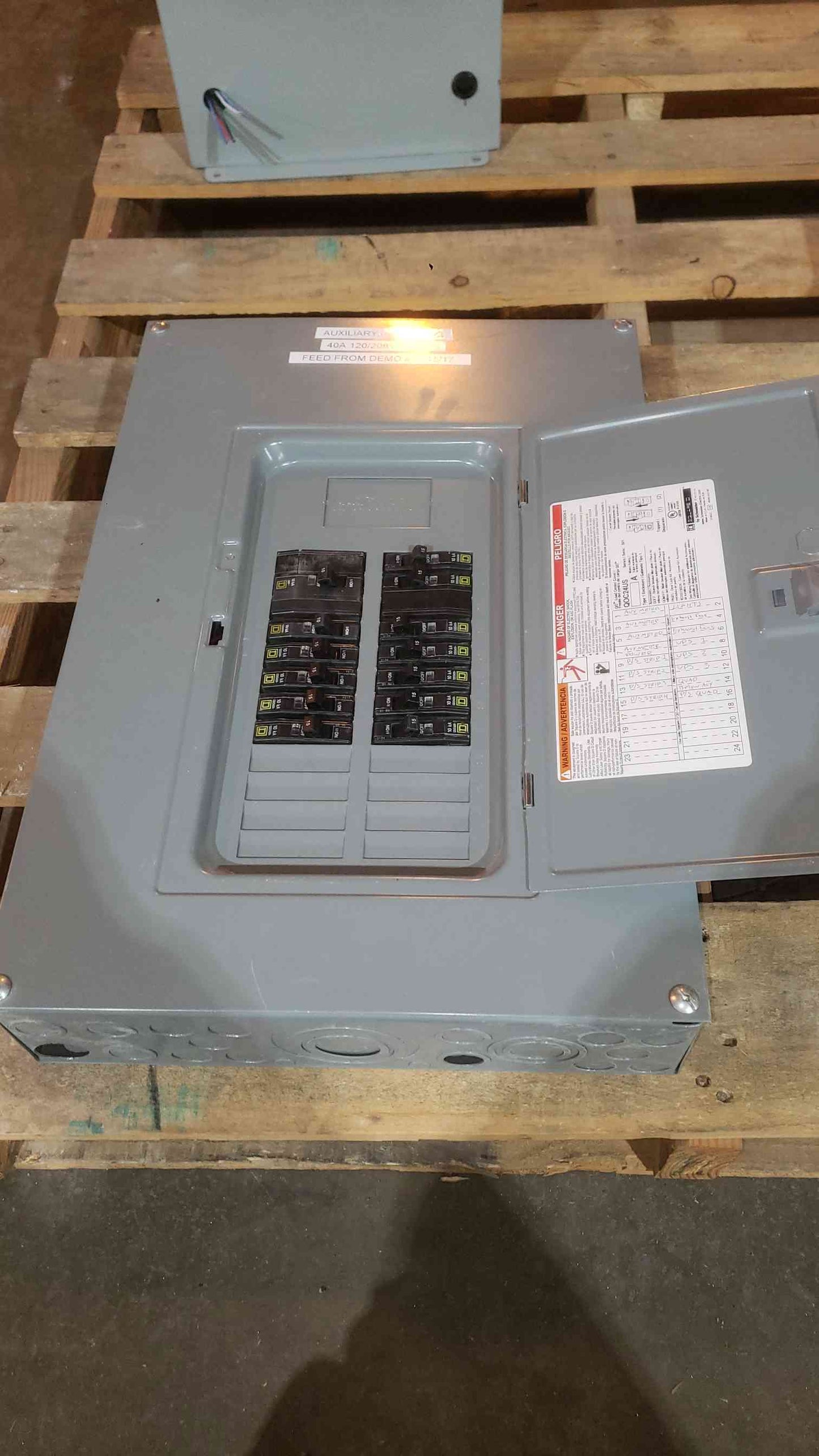 Square D 24 Space QO Load Center (SKU: 112569)