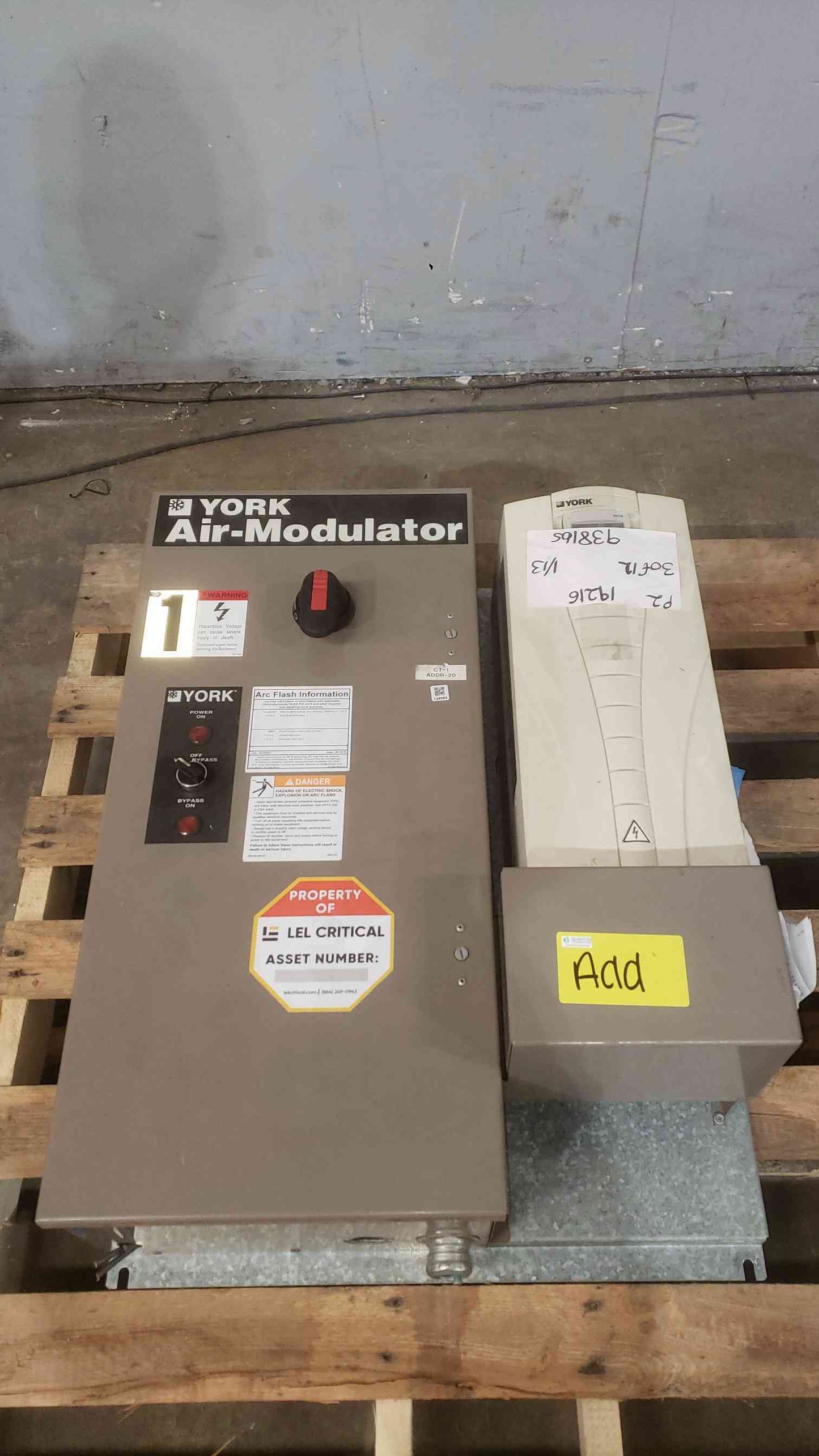 YORK 460V 3PH Air Modulator W/ VFD HVAC Driver (SKU: 112583)