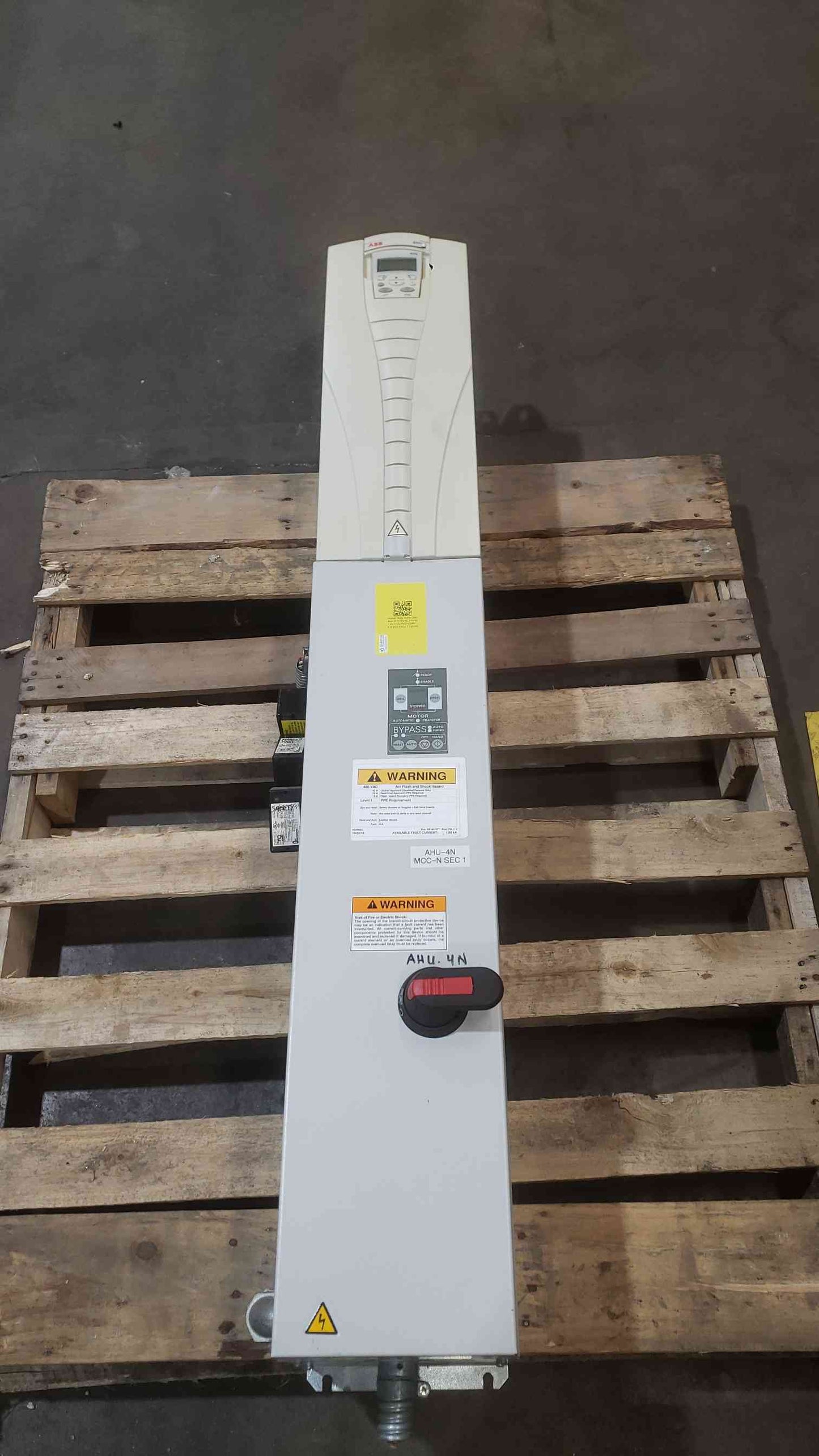 ABB 40HP 380-460 3PH VFD ACH550-VD-059A-4+F267 Variable Frequency Drive (SKU: 112634)
