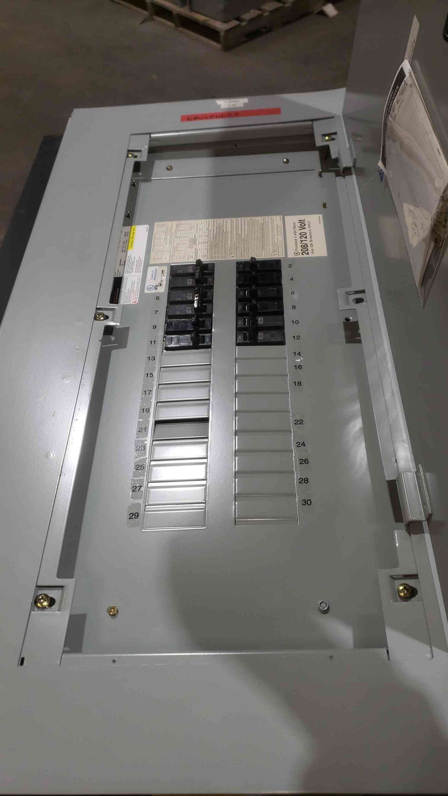 GE 225A 208Y/120 3PH 4W Panelboard (SKU: 112650)