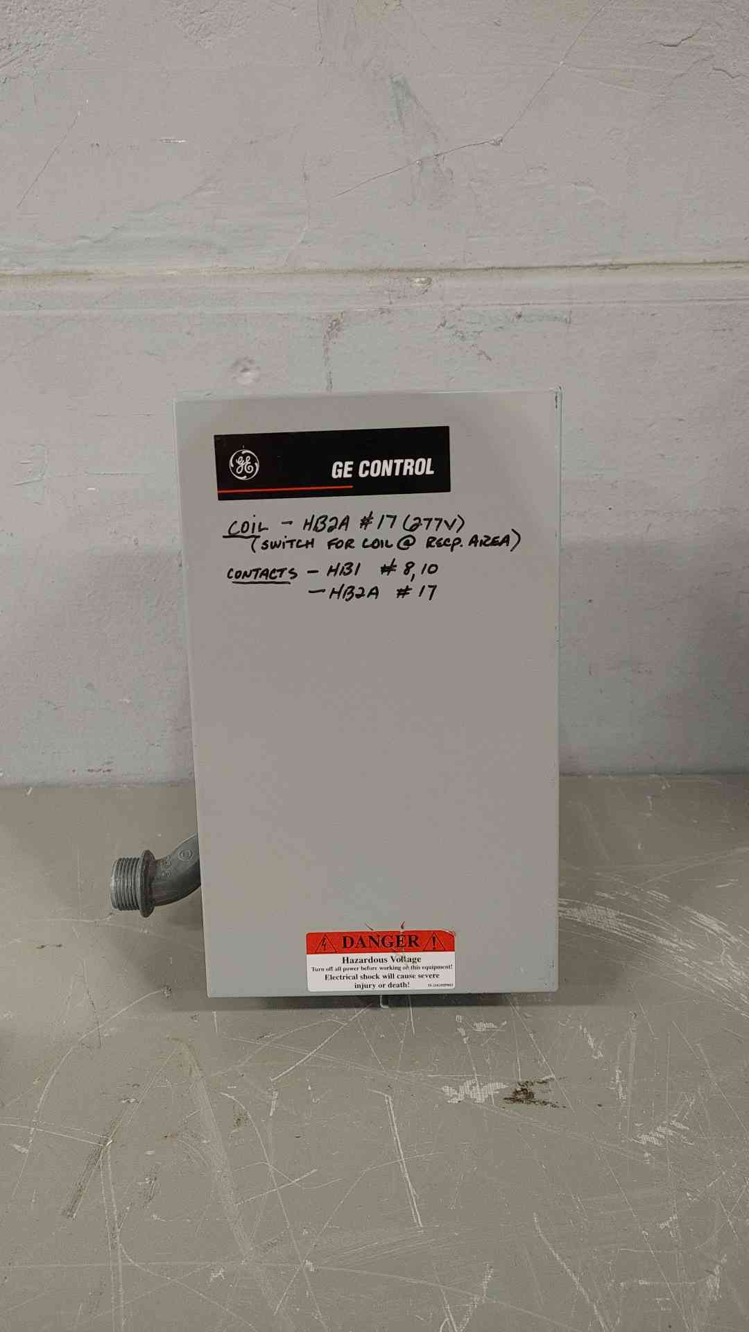 GE 277V Electrically Held Lighting Contactor CR260L21GA361AA0(SKU: 112684)