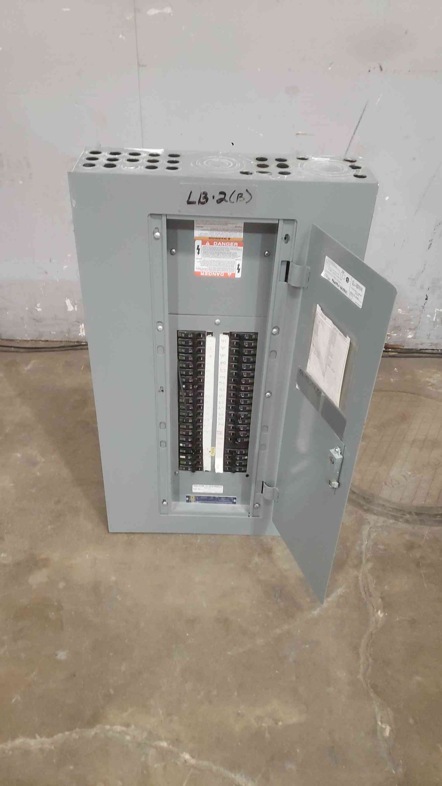 Square D 225A 208Y/120 3PH 4W Panelboard (SKU: 112701)