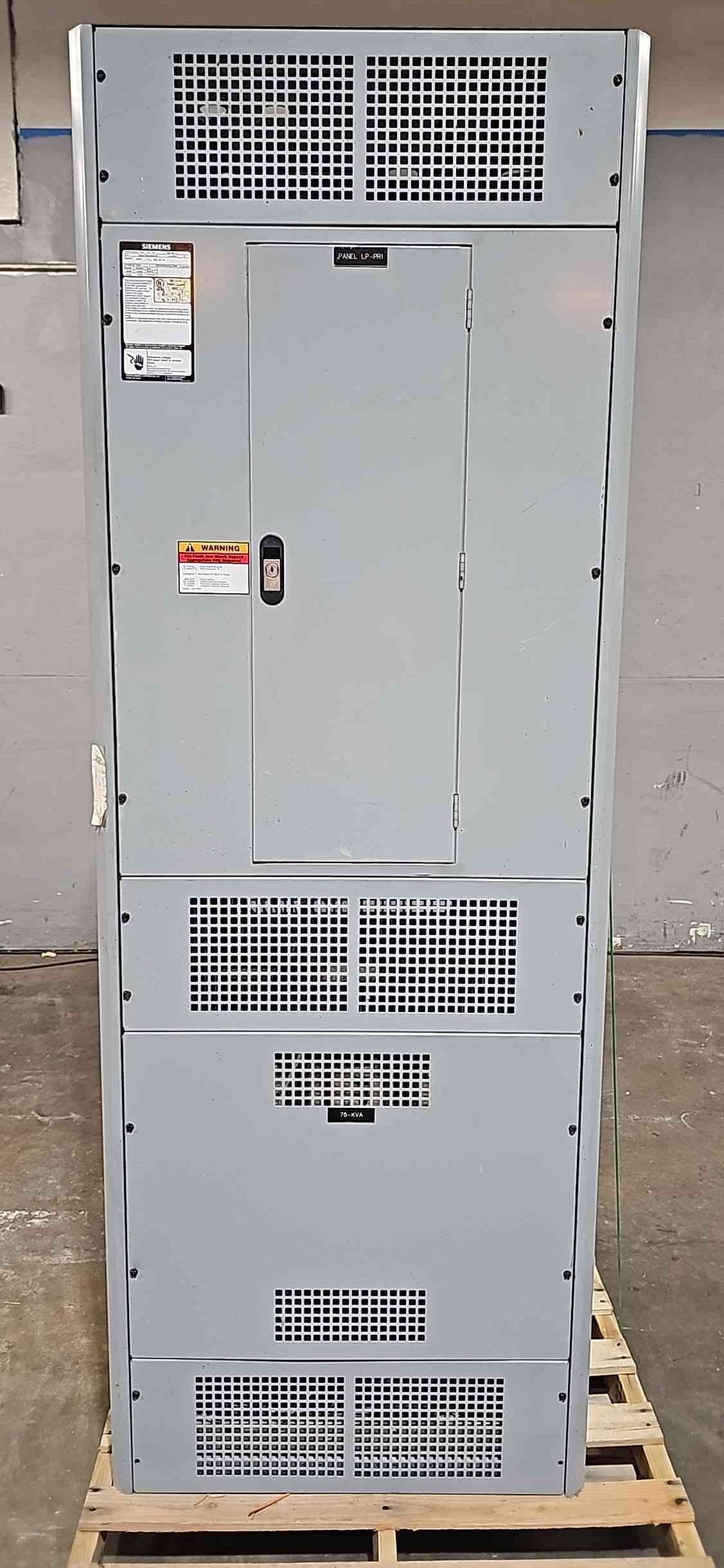 75KVA Hammond Transformer 480v x 480Y/277v w/ Integrated Siemens 208/120v HCB Panelboard (112757)