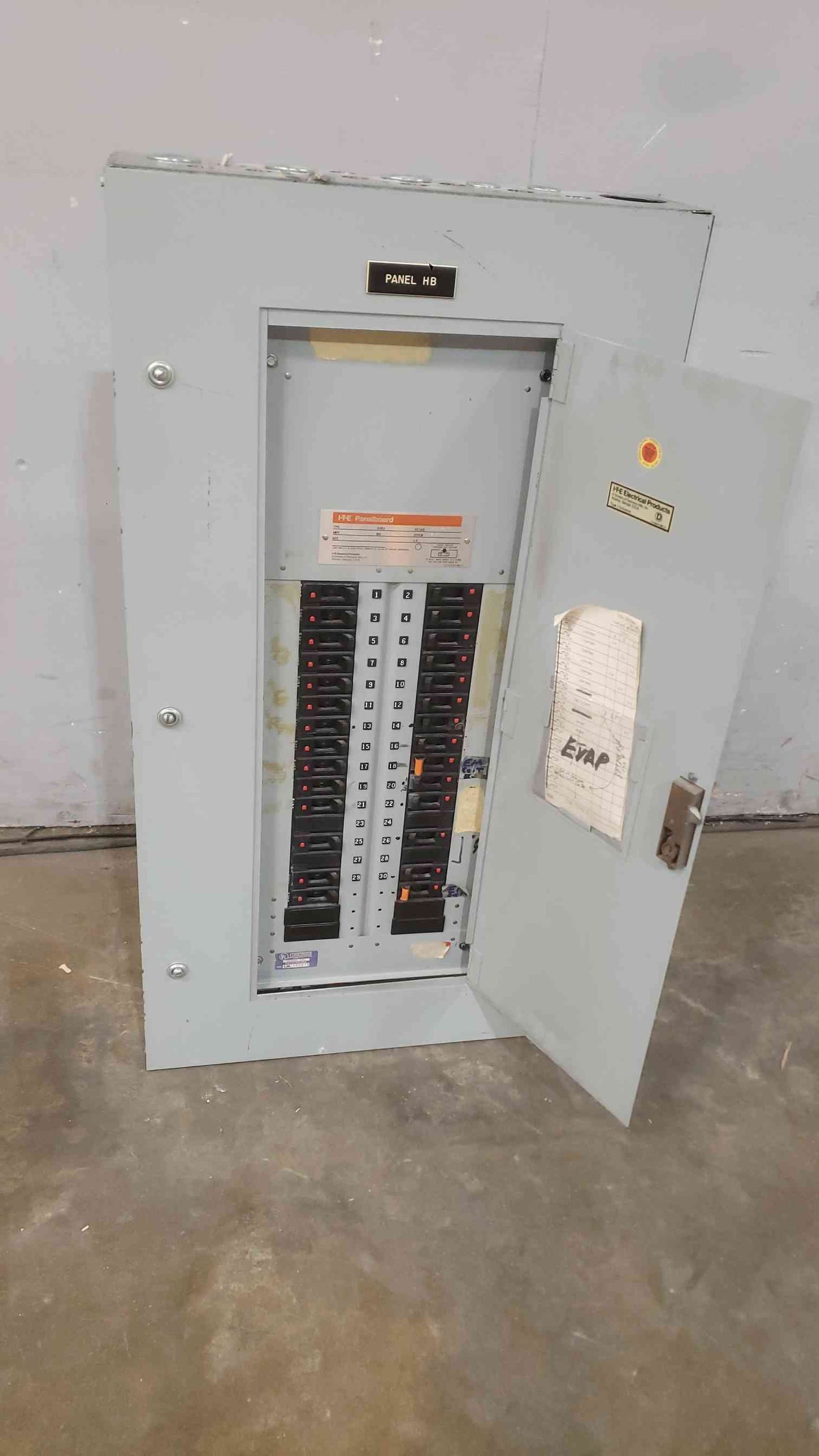 I-T-E Siemens CDP Panelboard 225A 480Y/277V 3PH 4W Series 7-A w/ Breakers 225 Amp (SKU: 112768)
