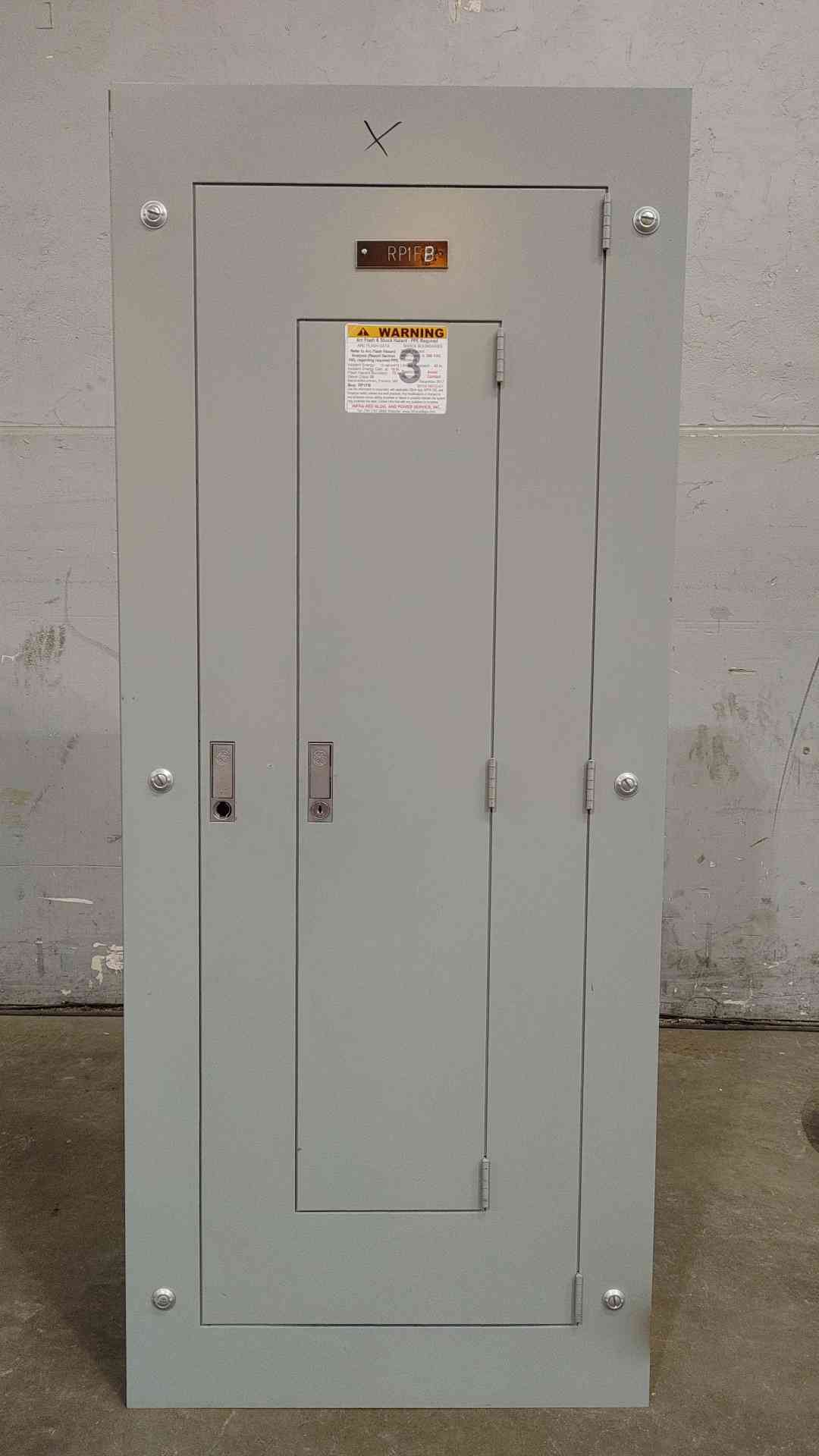 GE NLAB 100A 3PH 4W 120/208V Panelboard Interior 36-Circuit with THQB Breakers(SKU: 112795)