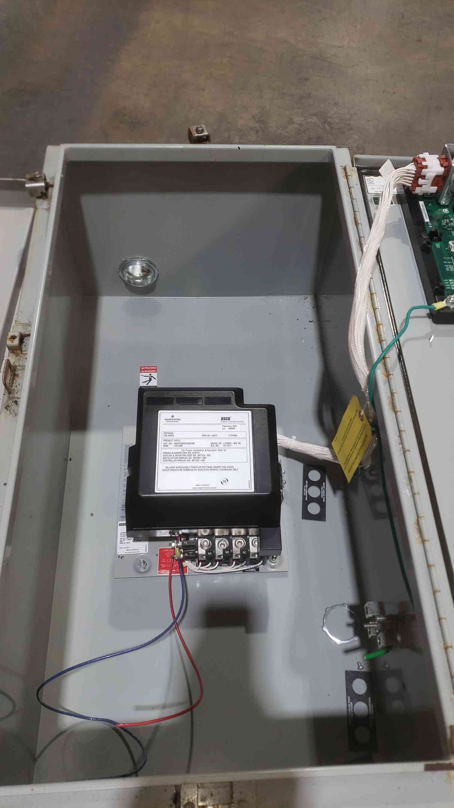 ASCO 300 Series Automatic Transfer Switch 230A 3-Phase 208V D03ATSB30230CG00 ATS (SKU: 112832)