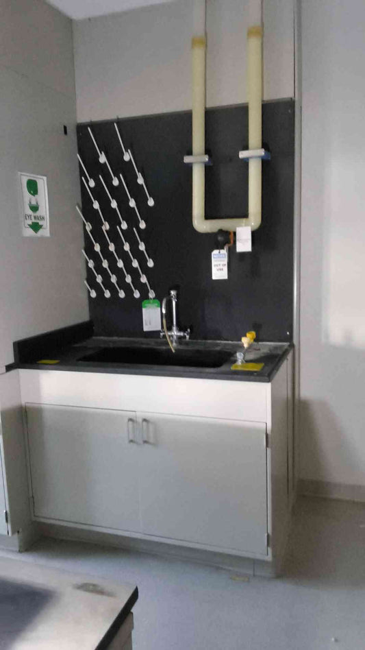 4' Fisher Hamilton Lab Sink Epoxy & Faucet Eyewash & Pegboard Station (112899)