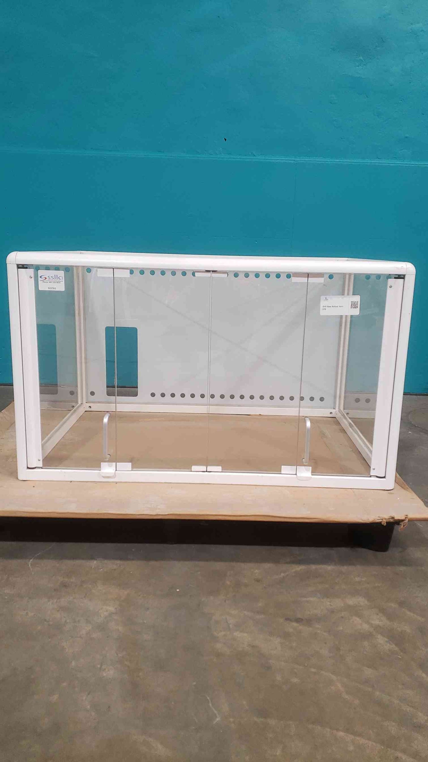 White 41.5" Plexiglass Table Top Fumehood (SKU: 112982)