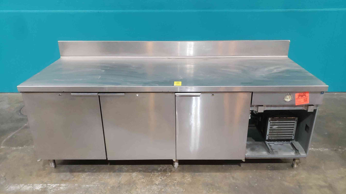Craig MFG. Cafeteria Prep & Commercial Refrigerator/Freezer LB-8-33-SC AS-IS(SKU: 112988)