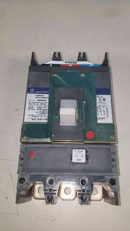 GE Spectra RMS SGHA36AT0400 400A Frame Circuit Breaker 600V w/ SRPG400A 300A Plug (SKU: 113324)