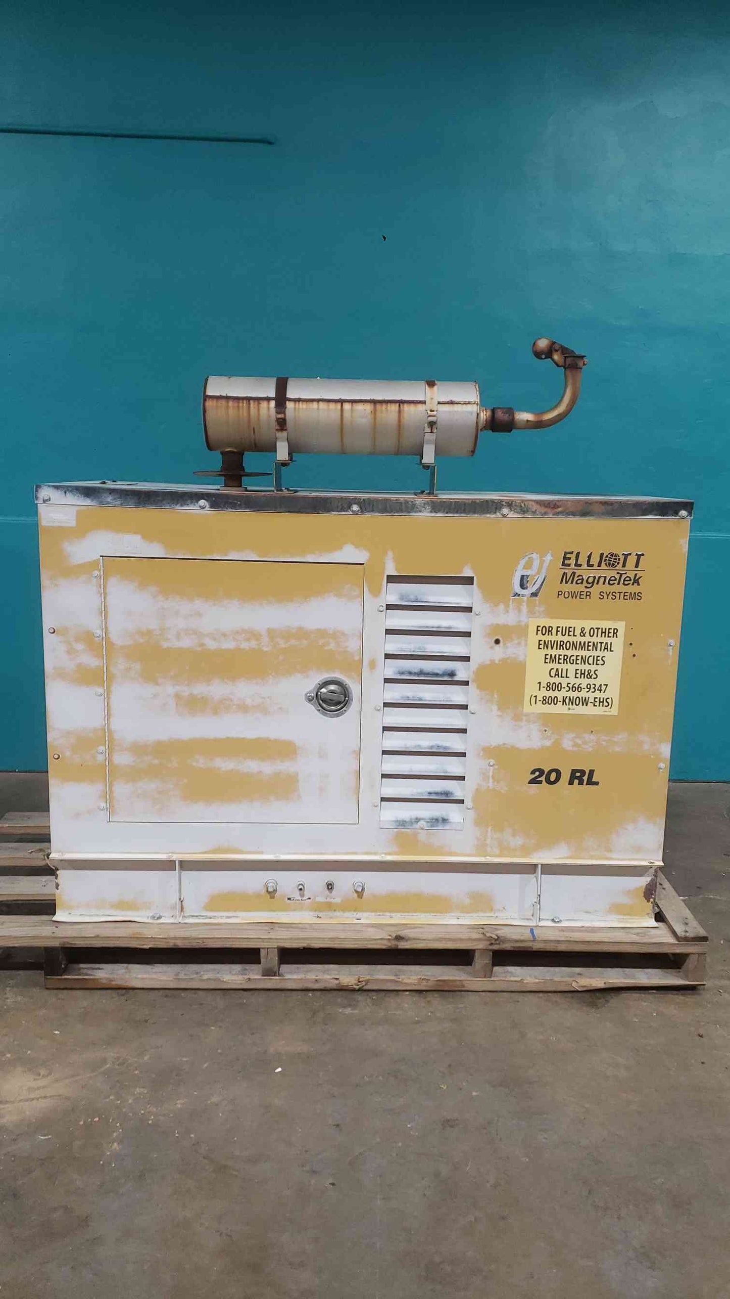 AS-IS 20KW Elliott MagneTek 20 RN 120/240V 1PH LP/NG 693 Hrs.(SKU: 113350)