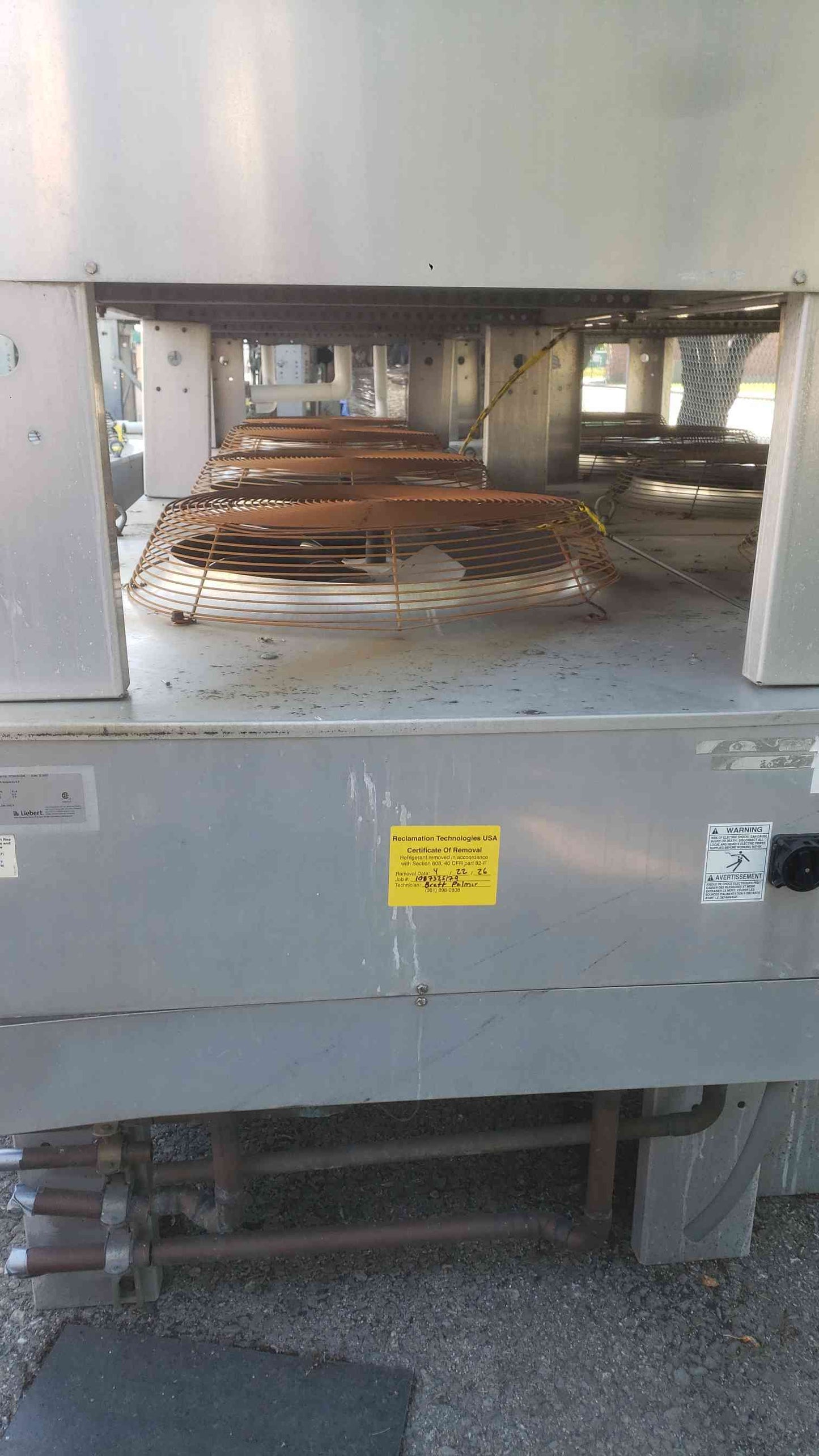 Liebert 4 Fan Air Cooled Condenser DCDF415-A 460V 3PH (SKU: 113368)