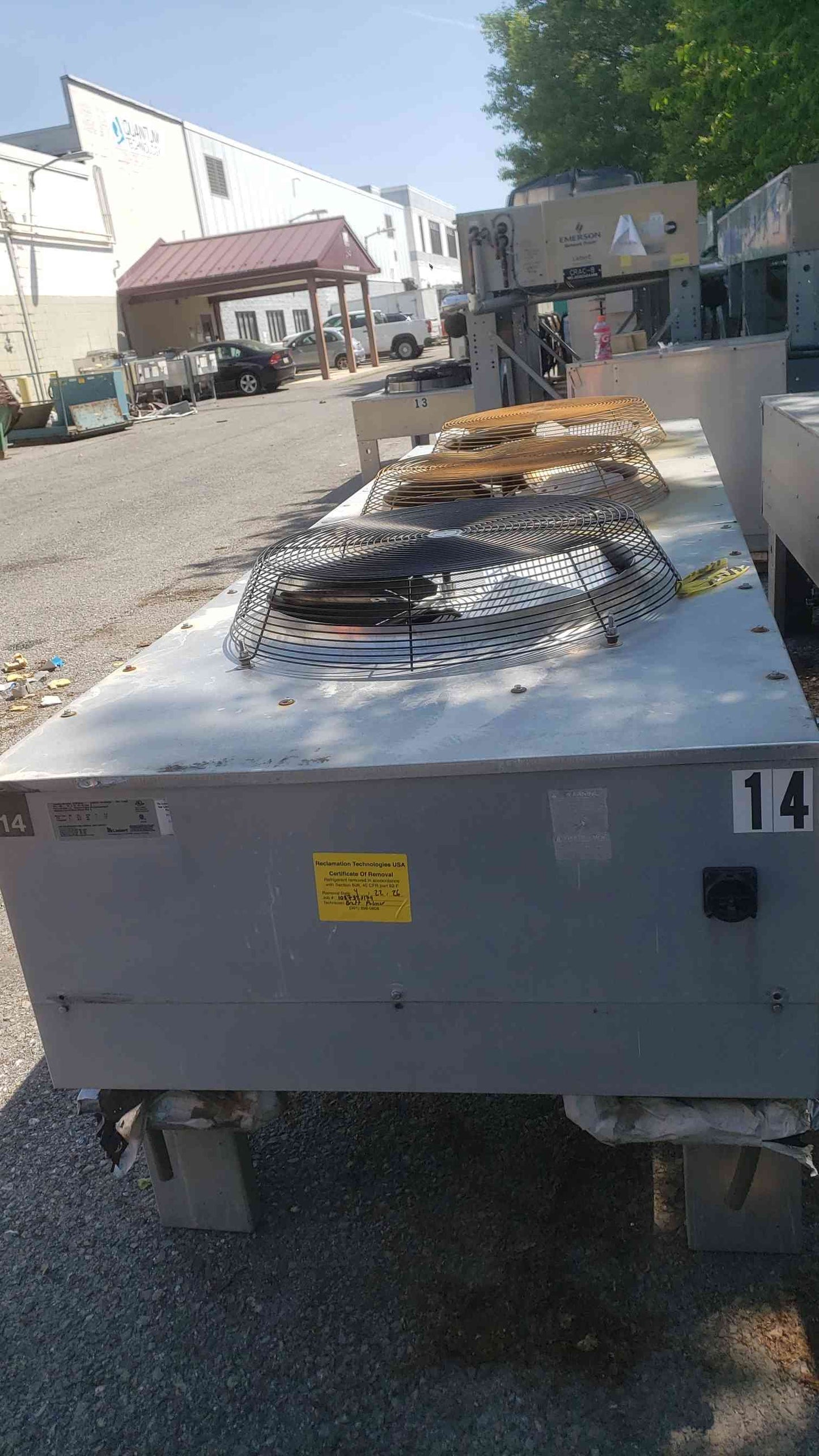 Liebert 3 Fan Air Cooled Condenser DCDF308-A 460V 3PH (SKU: 113371)