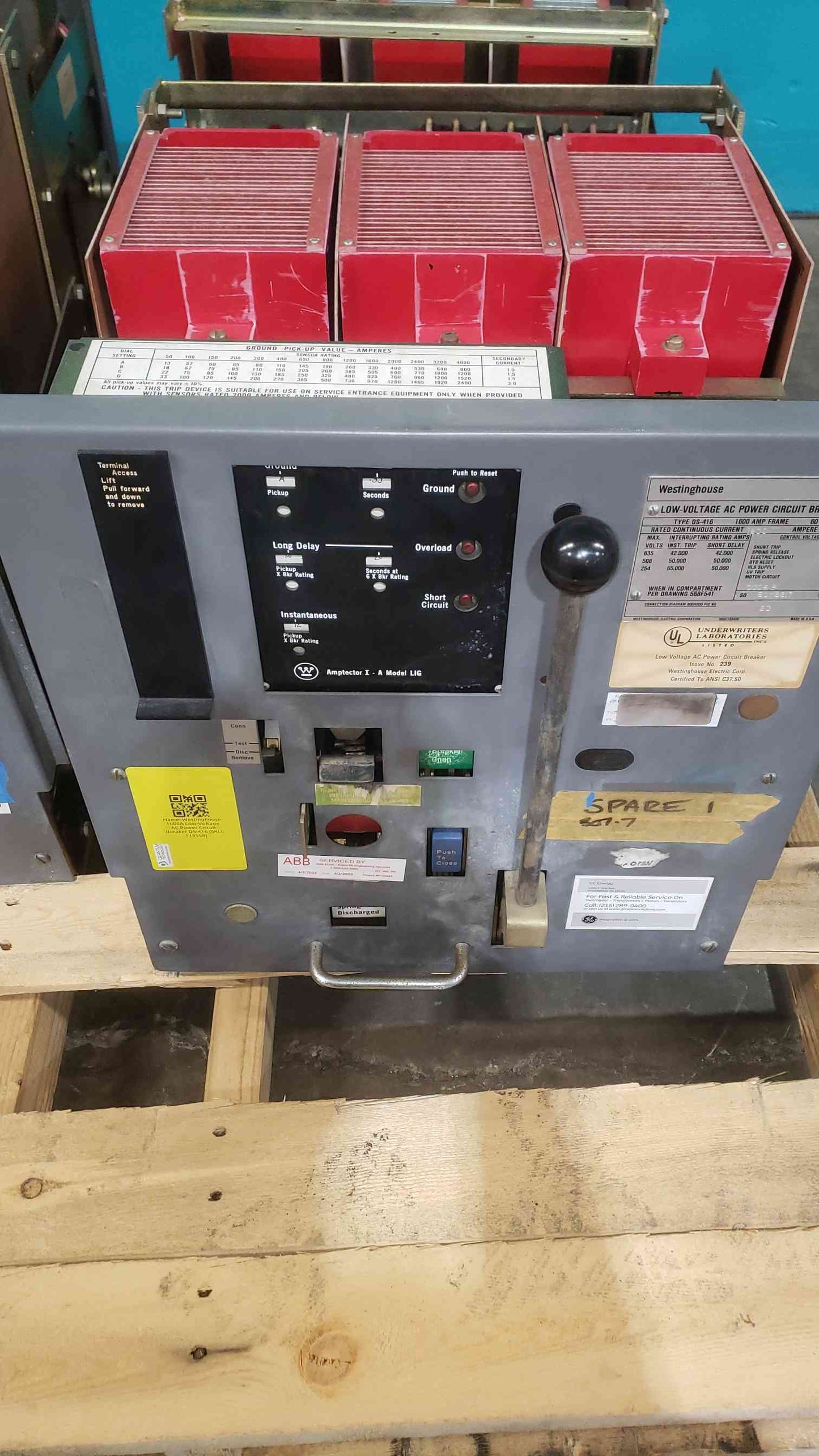 Westinghouse DS-416 Air Circuit Breaker 1600A Frame 1200A Amptector LIG Drawout (SKU: 113558)