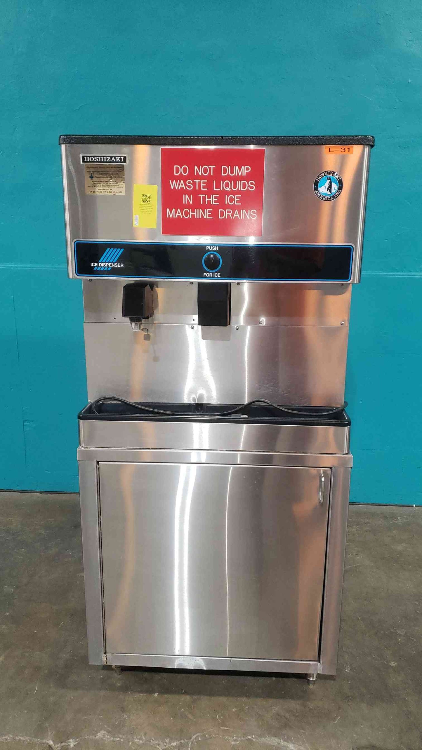 Hoshizaki KML-600MWH Crescent Cube Ice Maker & DM-180A Ice Dispenser Combo - 600lb/24h (SKU: 113214)