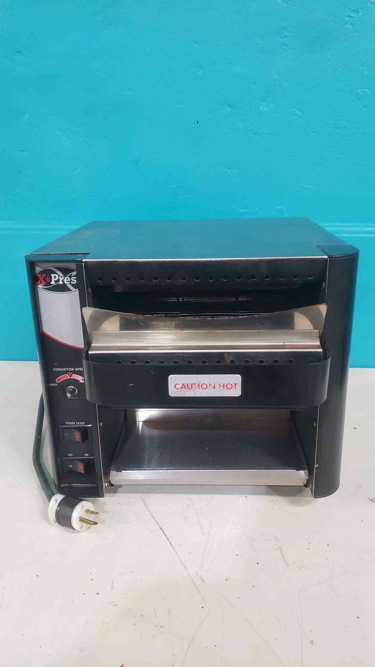 APW Wyott XTRM-1 Commercial Conveyor Toaster 120V Countertop Toasting Oven XPRS (SKU: 113601)