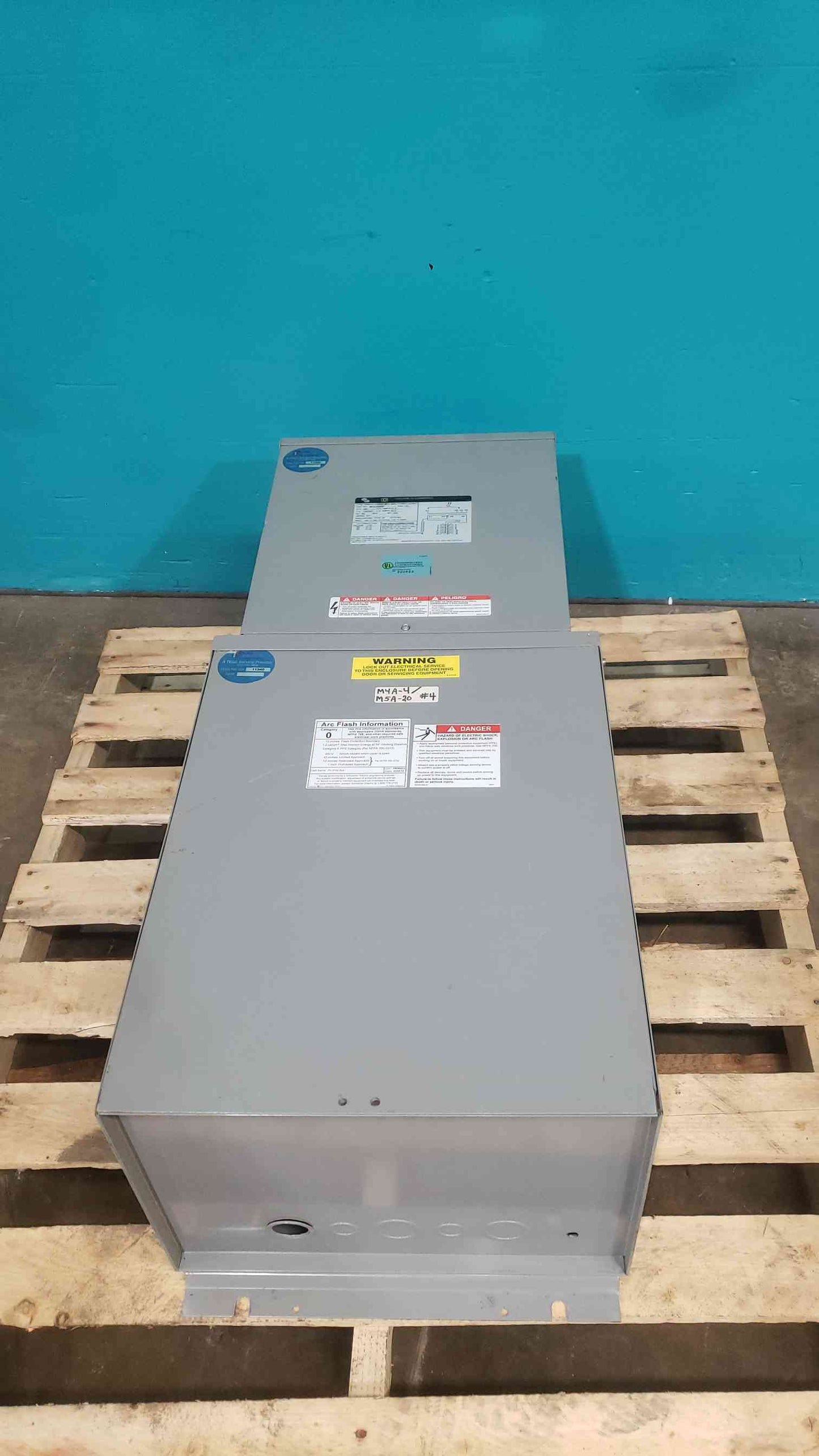 Square D MPZ15S40F Mini Power-Zone 15 kVA Transformer 480V to 120/240V NEMA 3R (SKU: 113617)