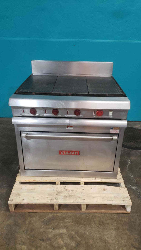 Vulcan VR2C Electric Commercial Range 3 Hot Top Plates Standard Oven 480V 3ph (SKU: 113621)
