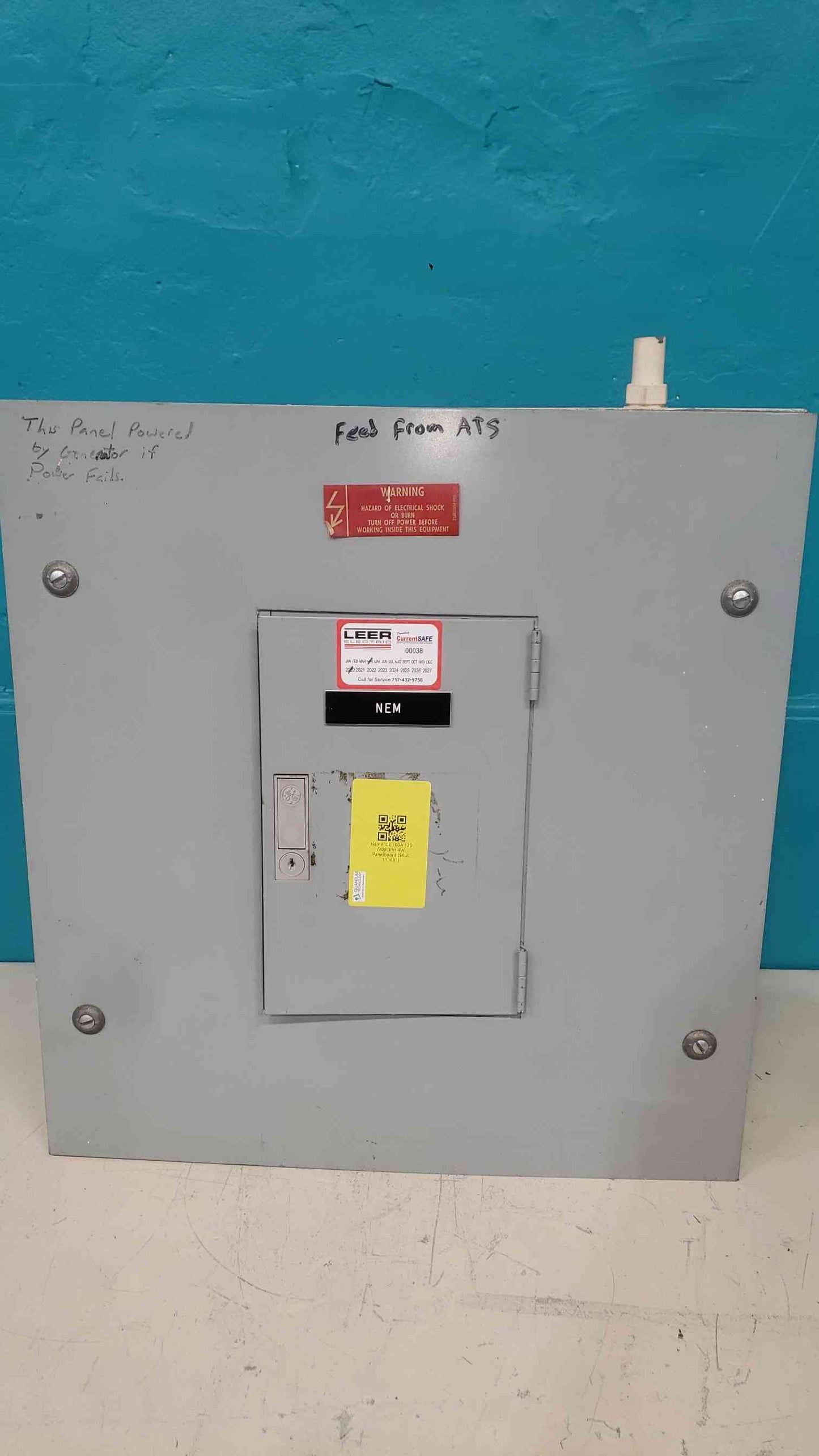 GE NLAB 100A 120/208V 3 Phase Panelboard 6x TQB 20A Breakers BD919911