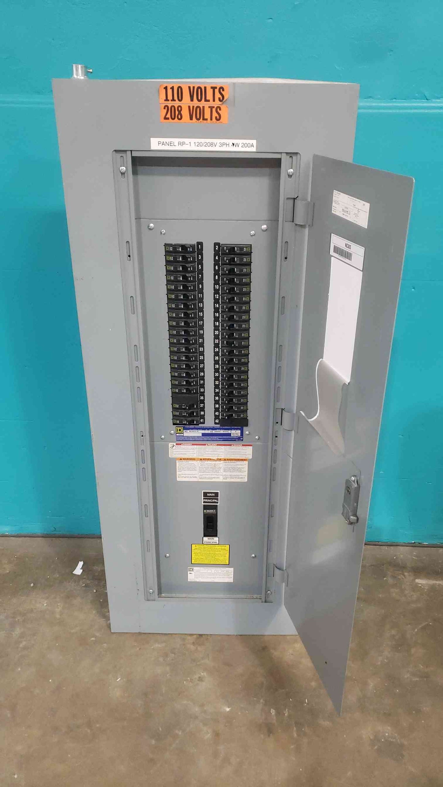 Square D NQ 3 Phase Panelboard 225A Main Breaker 39x 20A QOB 1-Pole NQ442L2C 208V