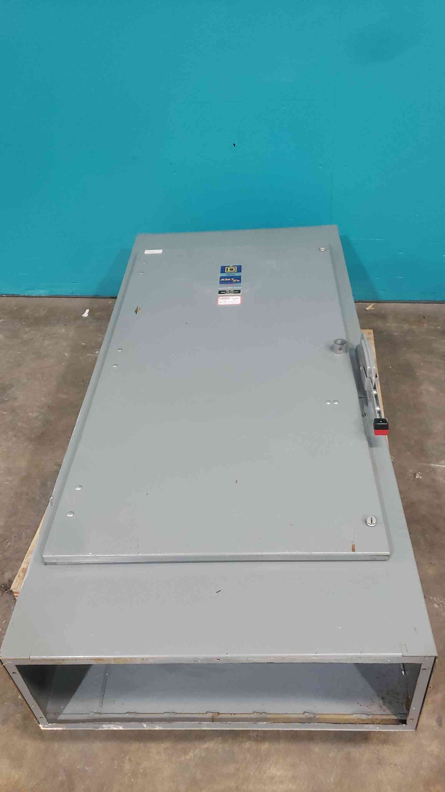 Square D H367 Series E2 800 Amp 600V 3 Pole Fusible Heavy Duty Safety Switch