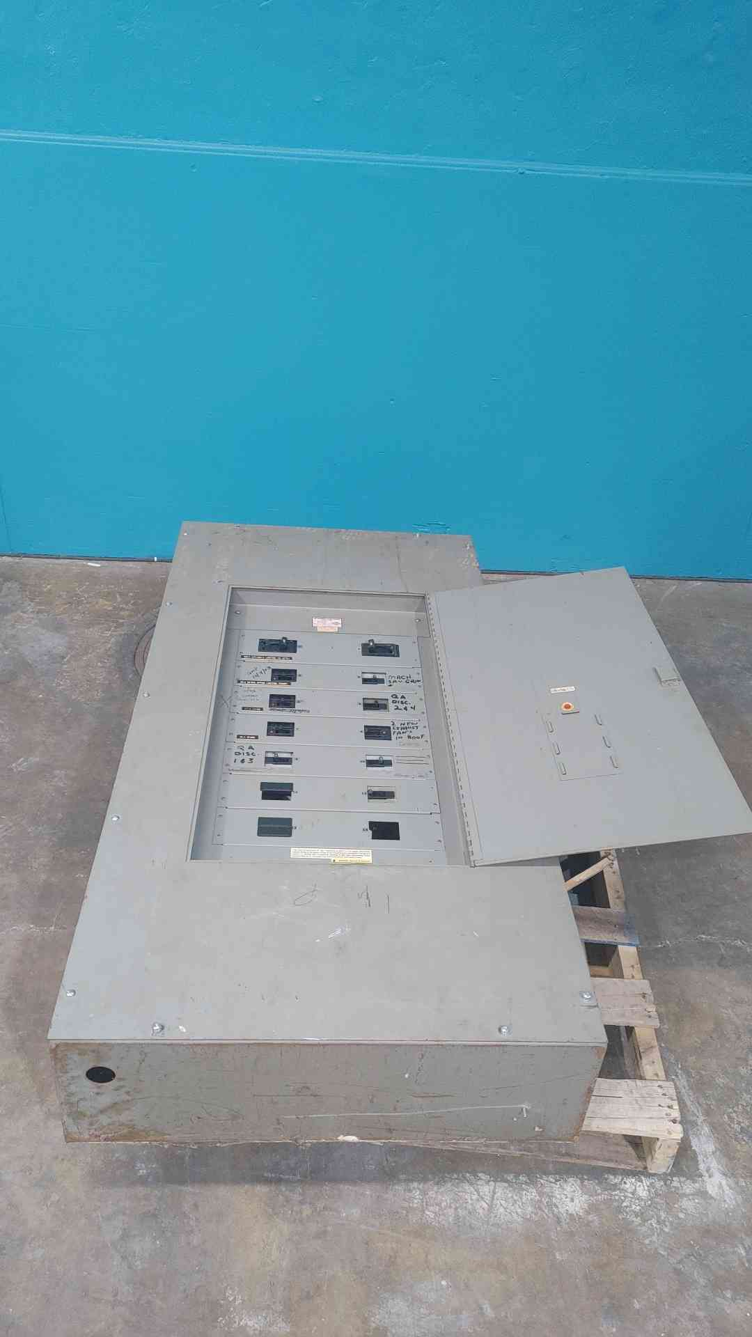 Siemens 400A 277/480V 3PH 4W Panelboard (SKU: 113712)