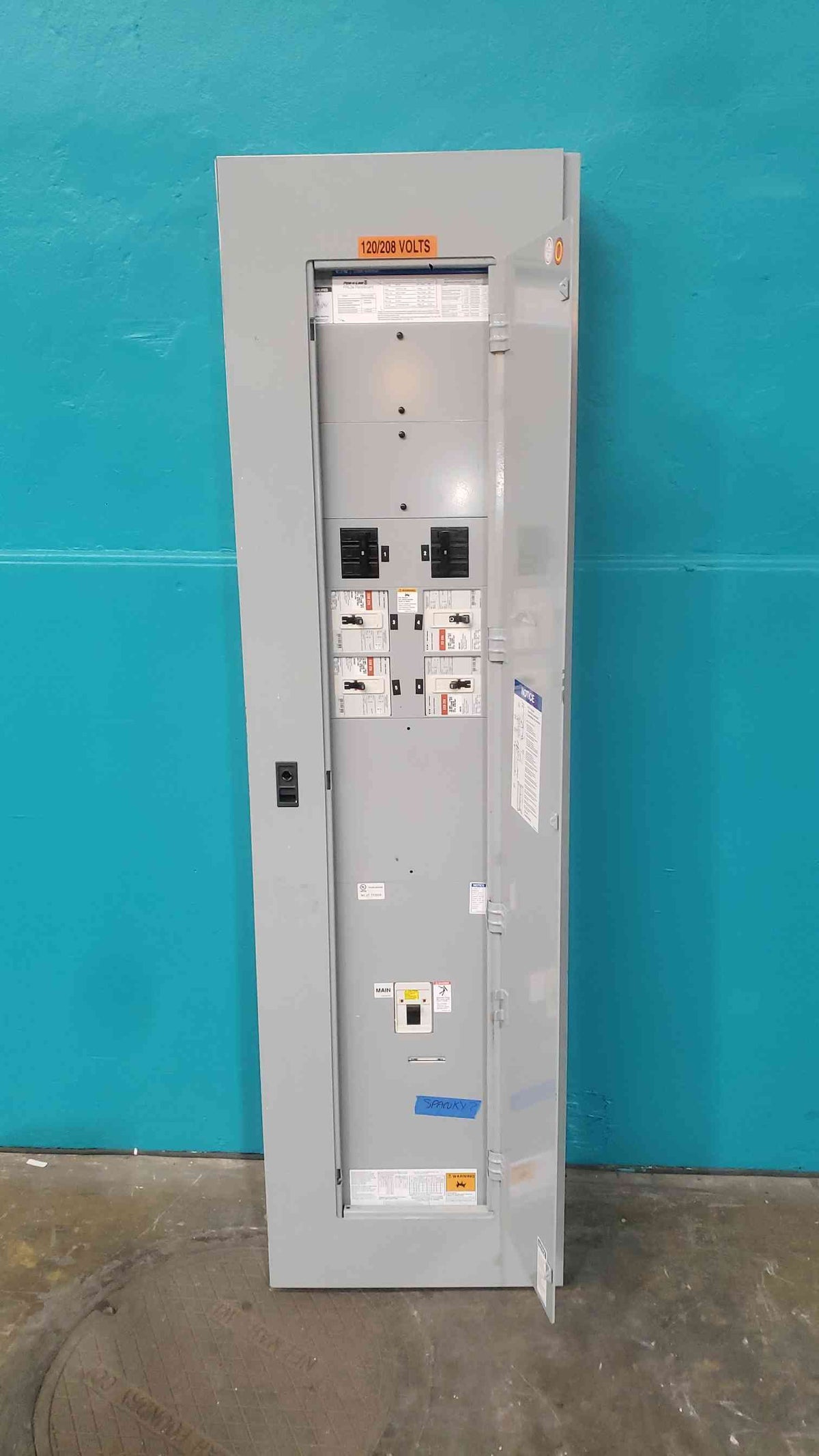 Cutler-Hammer Pow-R-Line PRL3a Panelboard 120/208V 400A 3 Phase Breakers Inc