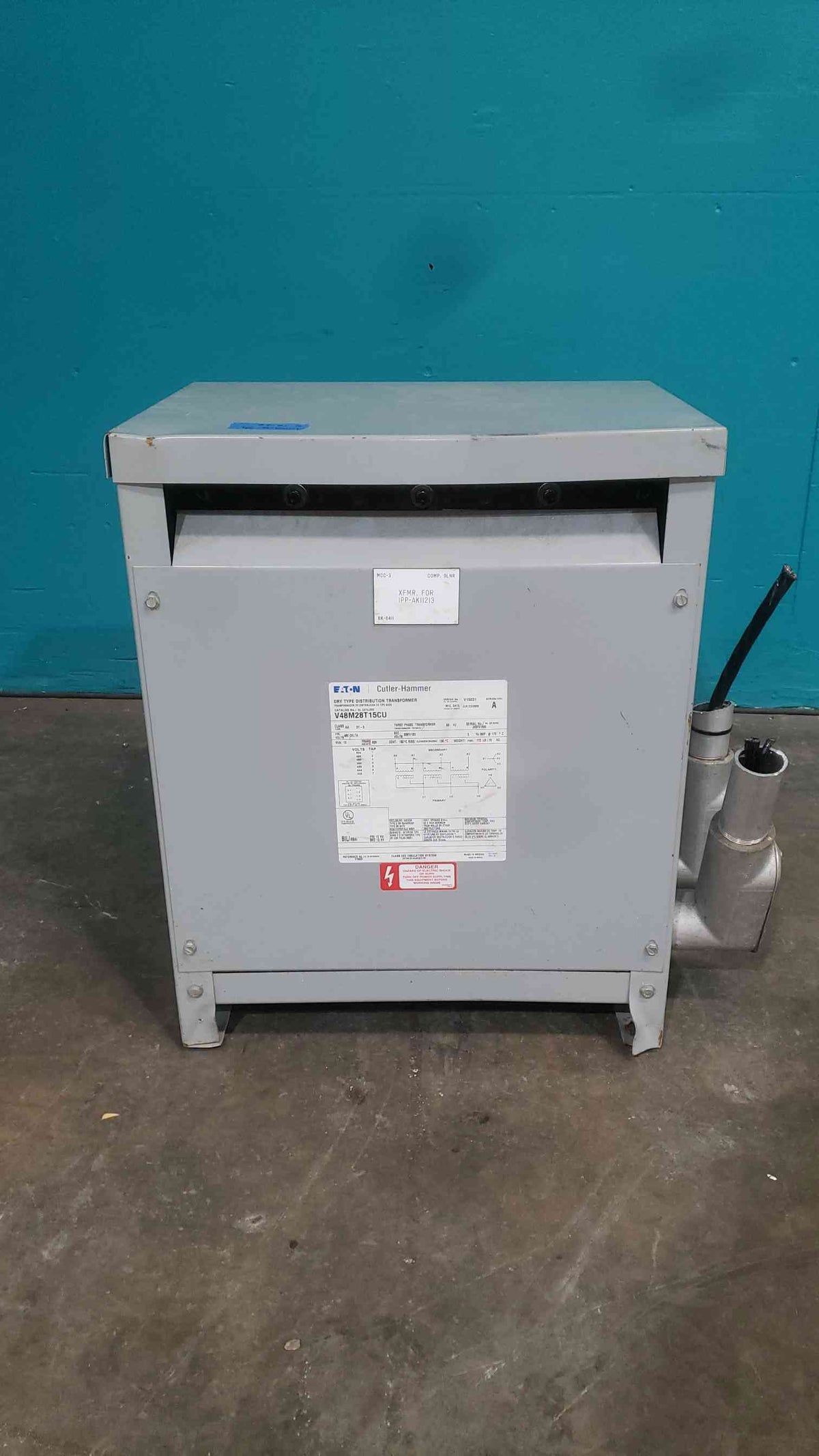 Cutler Hammer 15 KVA Copper Transformer 480V to 208Y 120V 3 Phase V48M28T15CU