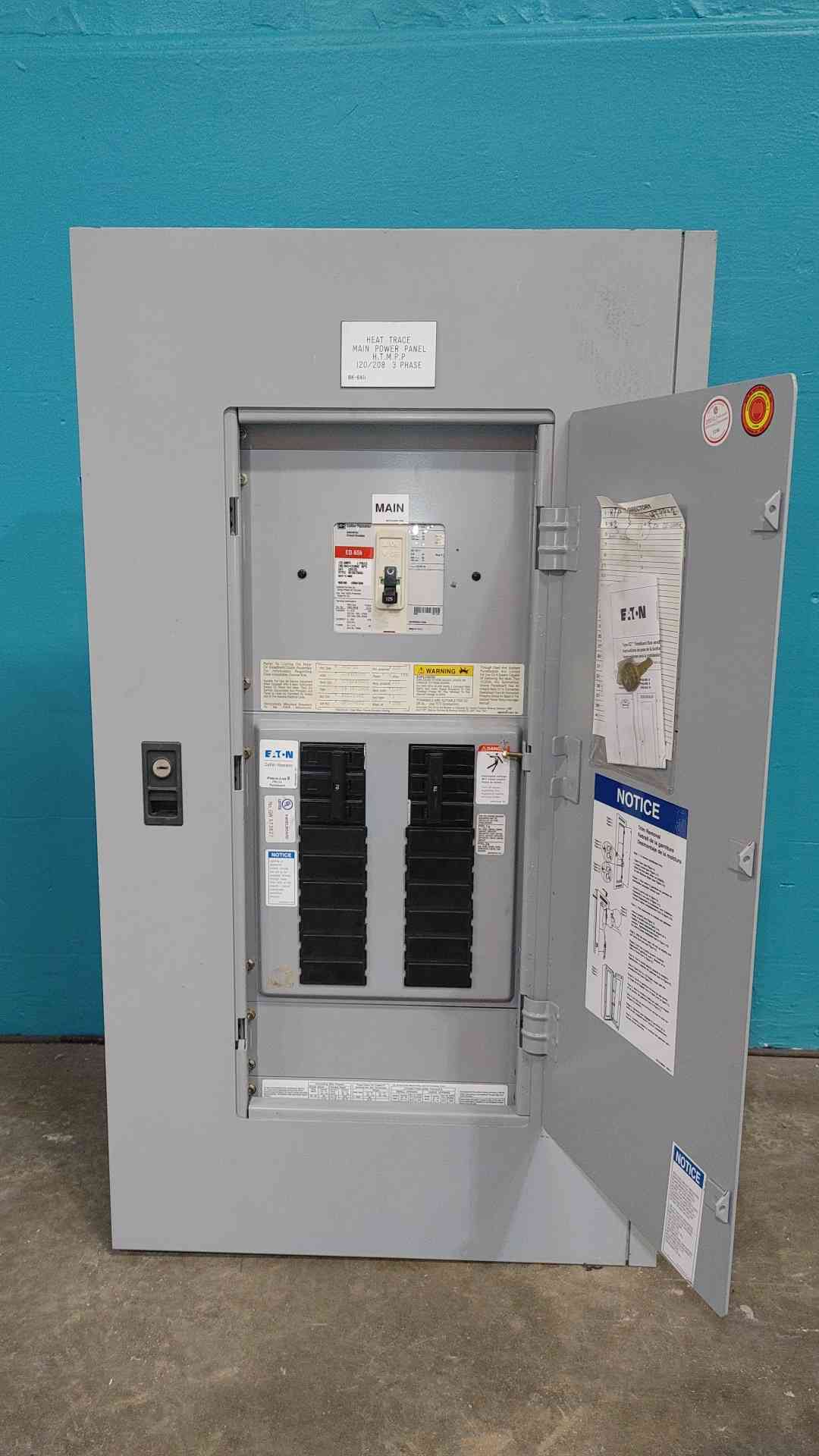 Eaton Cutler Hammer PRL1a 3 Phase Panelboard 125A Main ED3125 225A Max 2x 70A