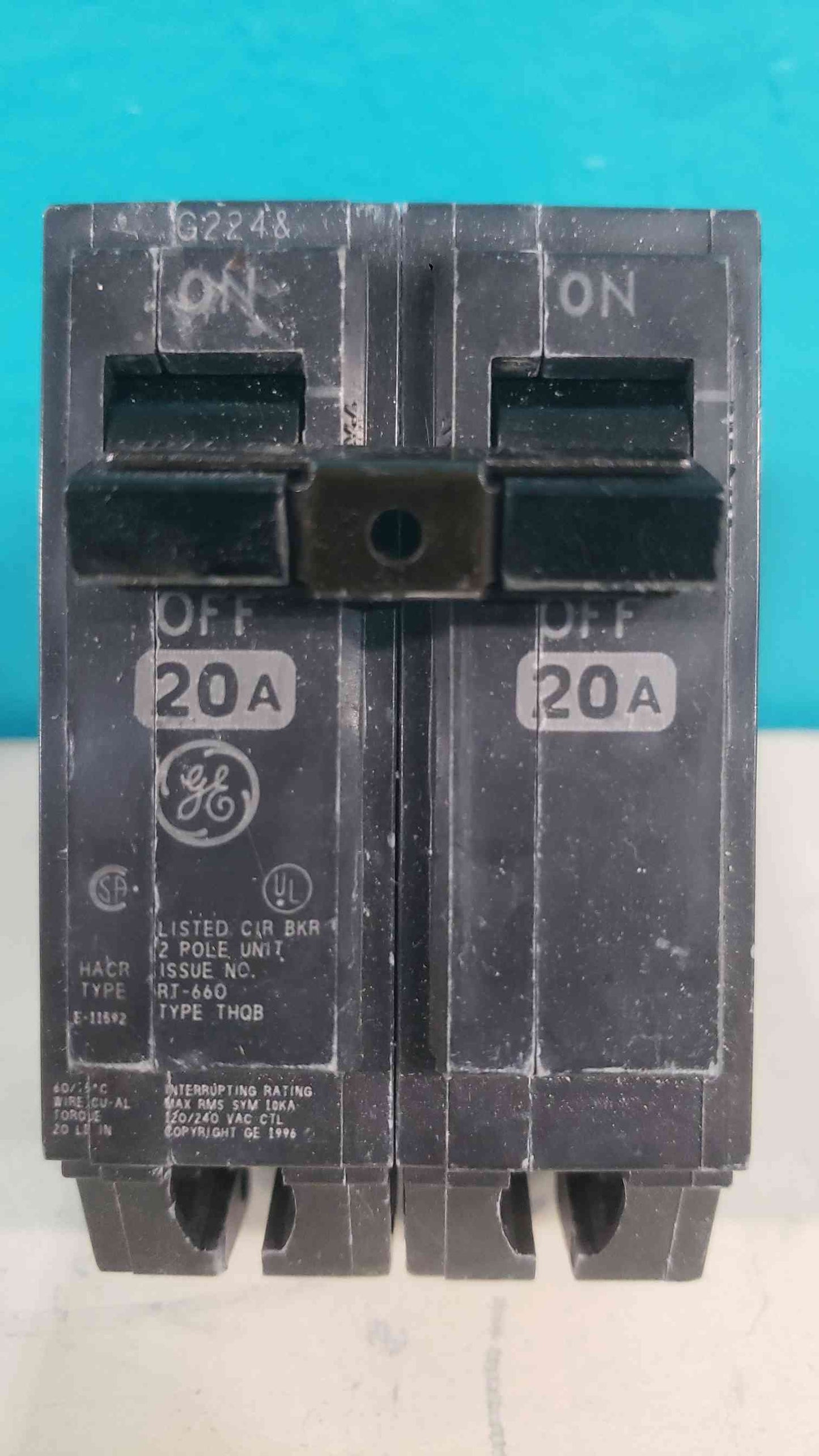 GE 20A 240VAC 2 Pole Circuit Breaker (Sku 113786)