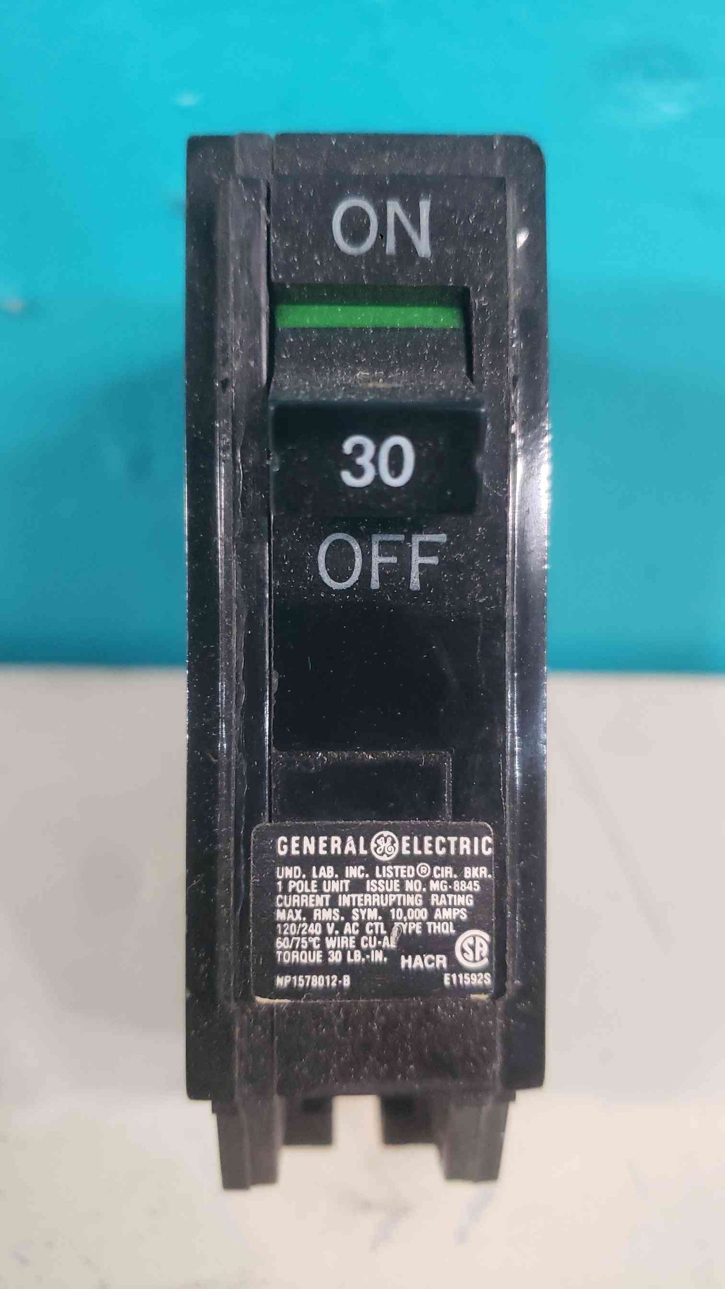GE 30A 250VAC 1 Pole Circuit Breaker (Sku 113799)