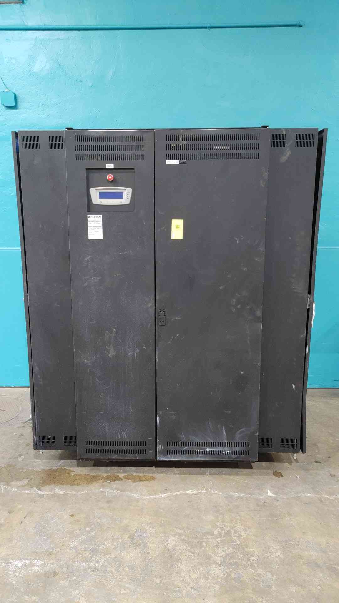 Eaton Powerware 300 kVA Data Center PDU PDU243594-001 Hammond 480V 208V Transformer