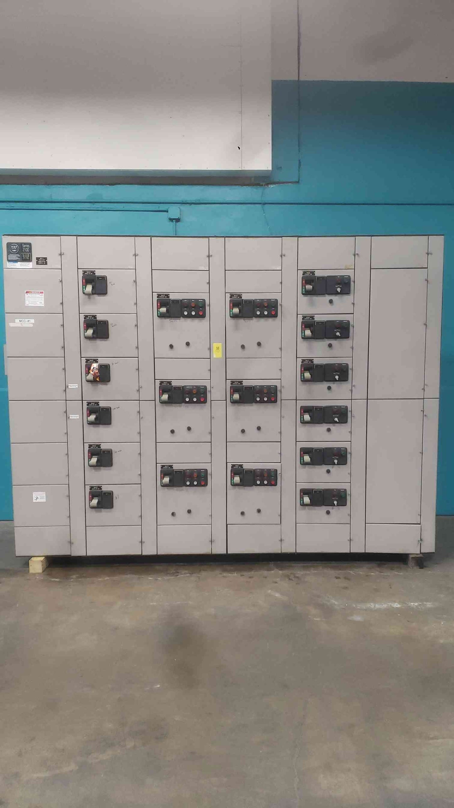 Westinghouse Cutler Hammer Series 2100 MCC 480V 3PH 600A 42kA 6 Sec Motor Control